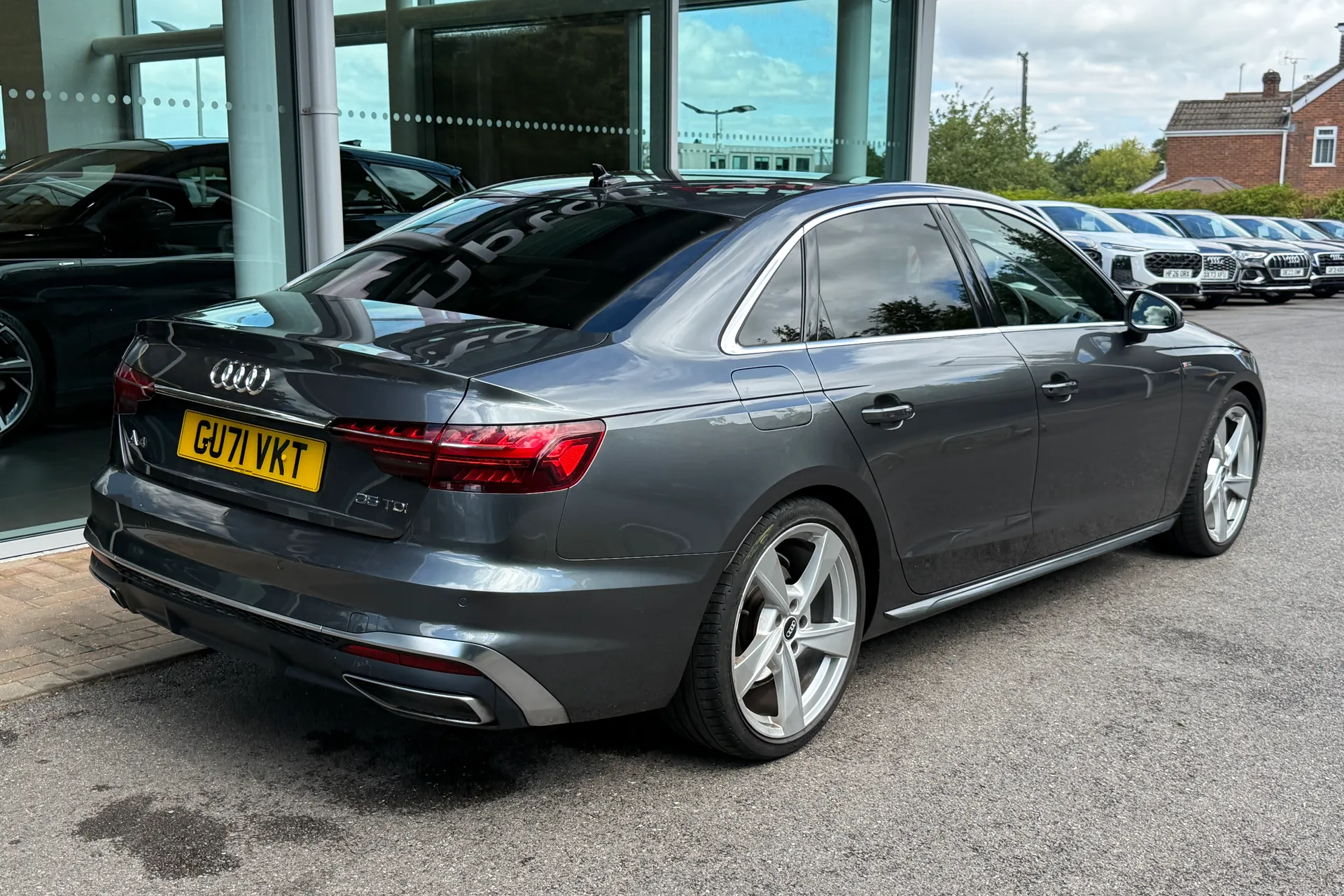 Audi A4 thumbnail image number 58