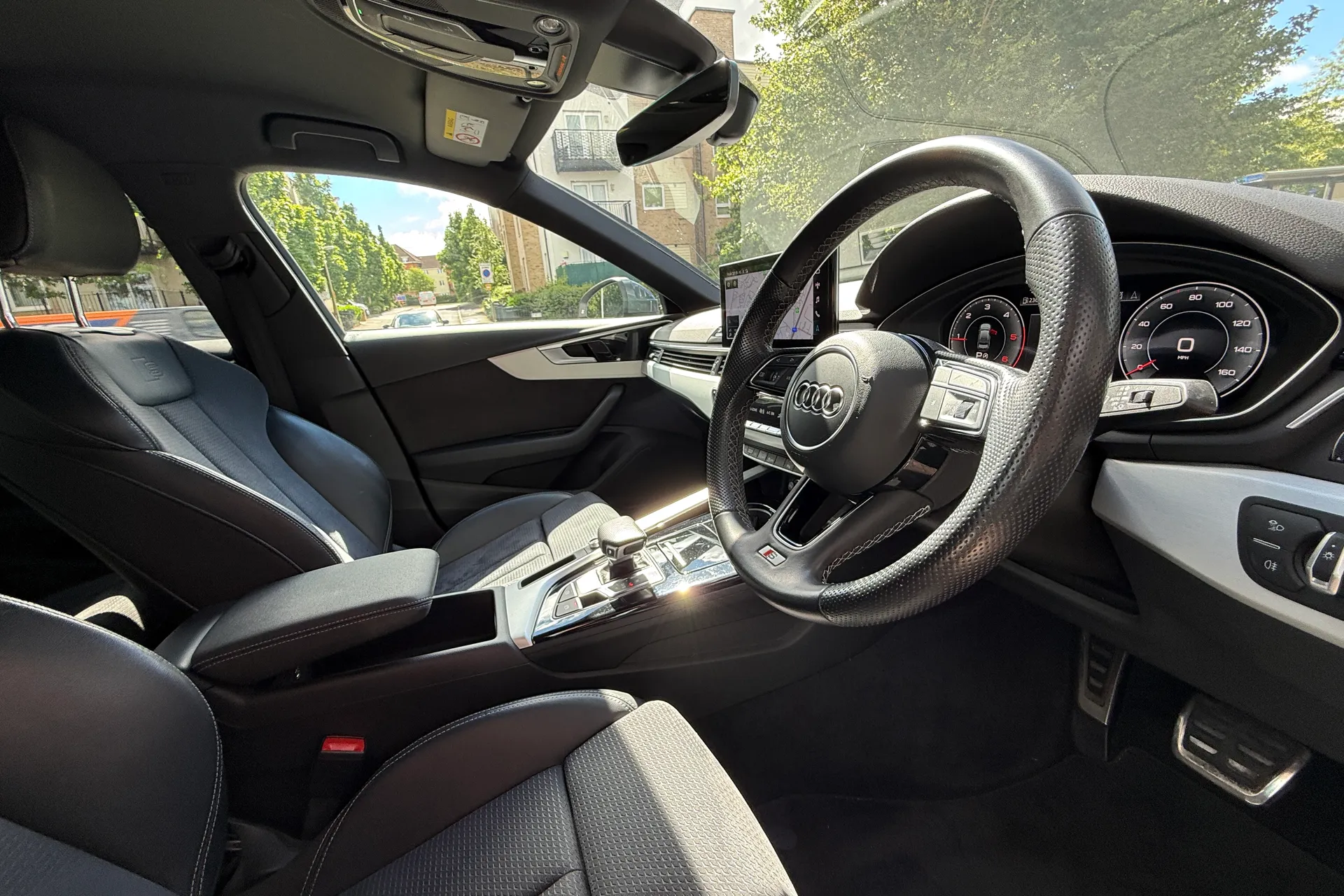 Audi A4 thumbnail image number 13