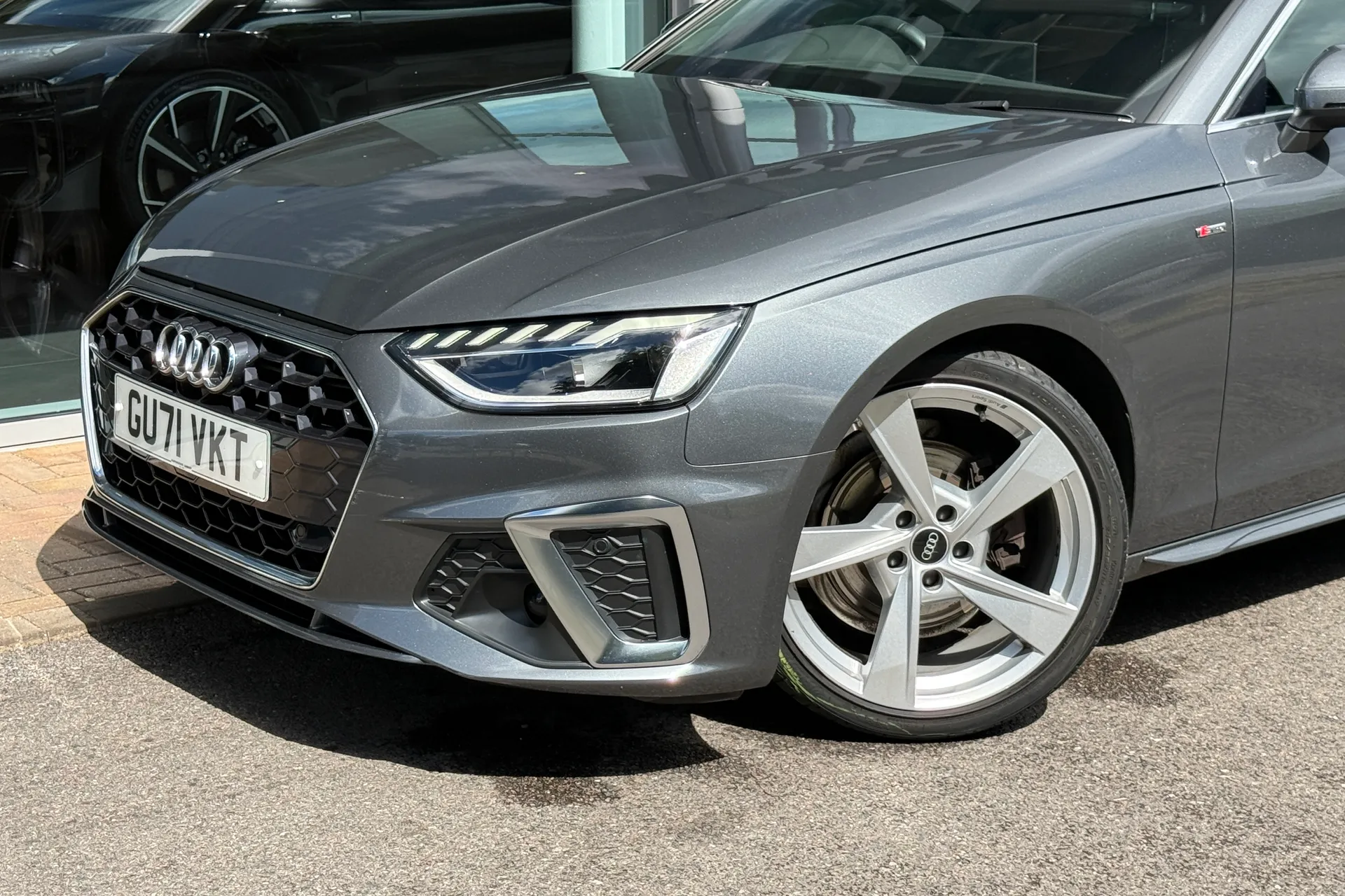 Audi A4 thumbnail image number 56