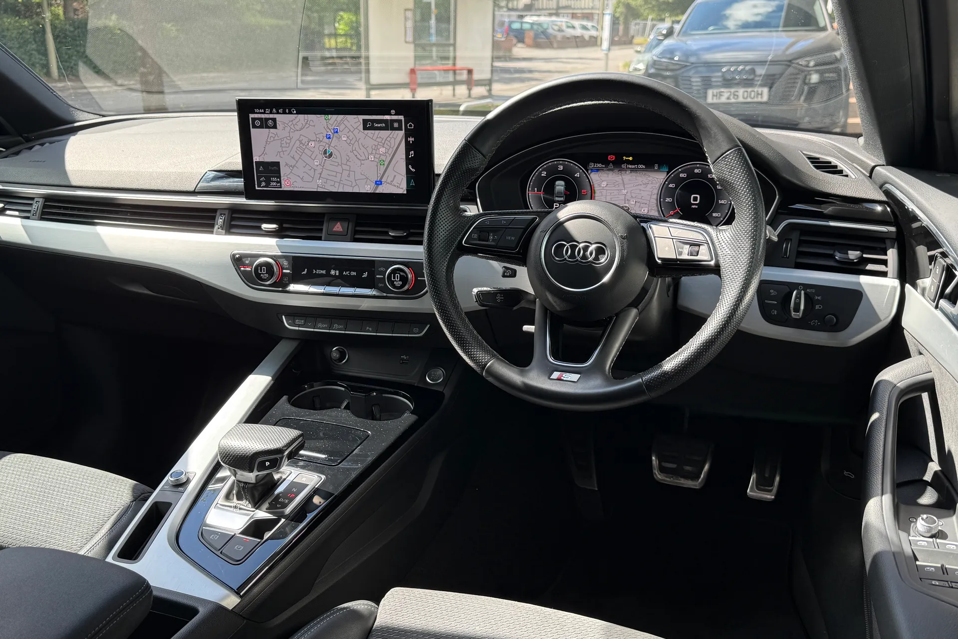 Audi A4 thumbnail image number 40