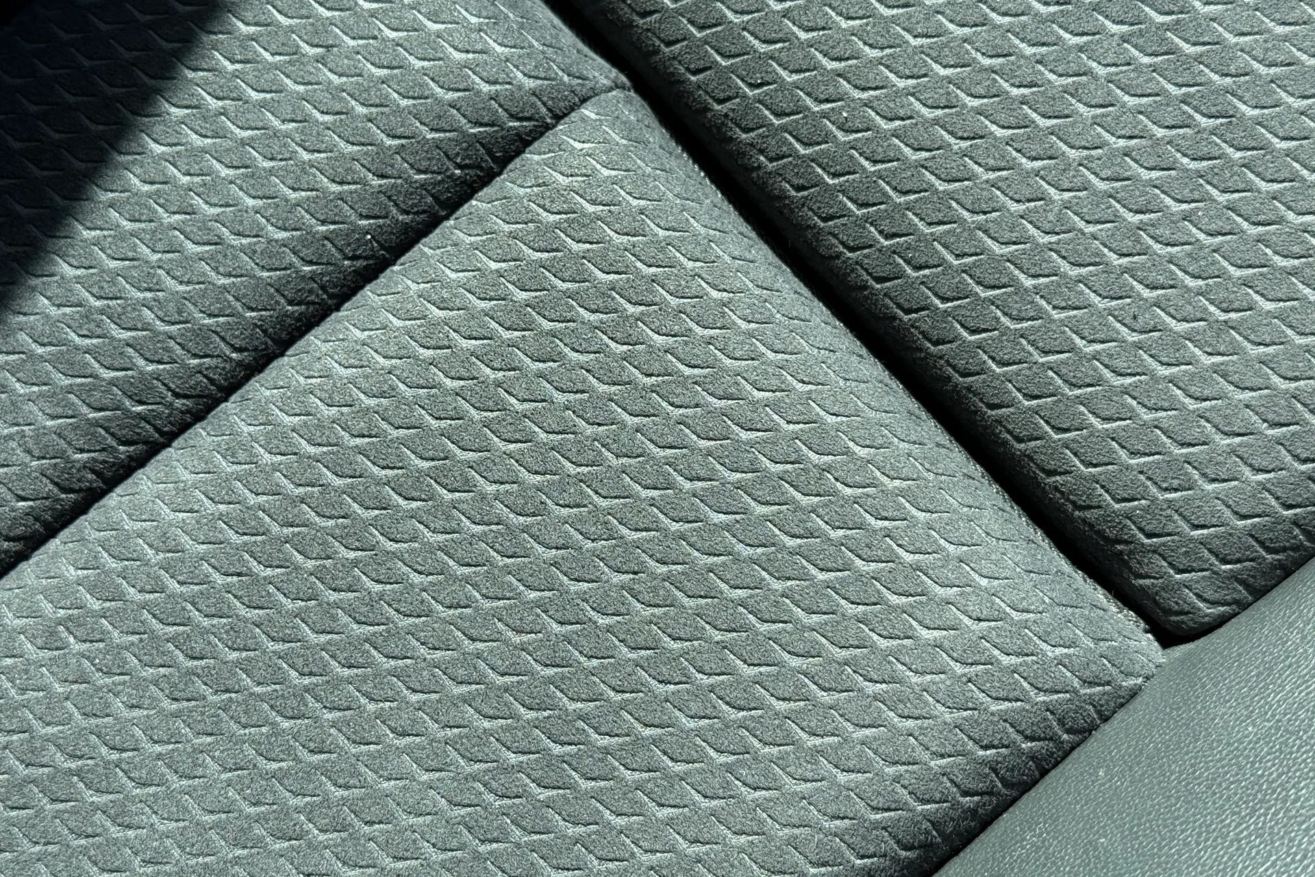 Audi A4 thumbnail image number 29