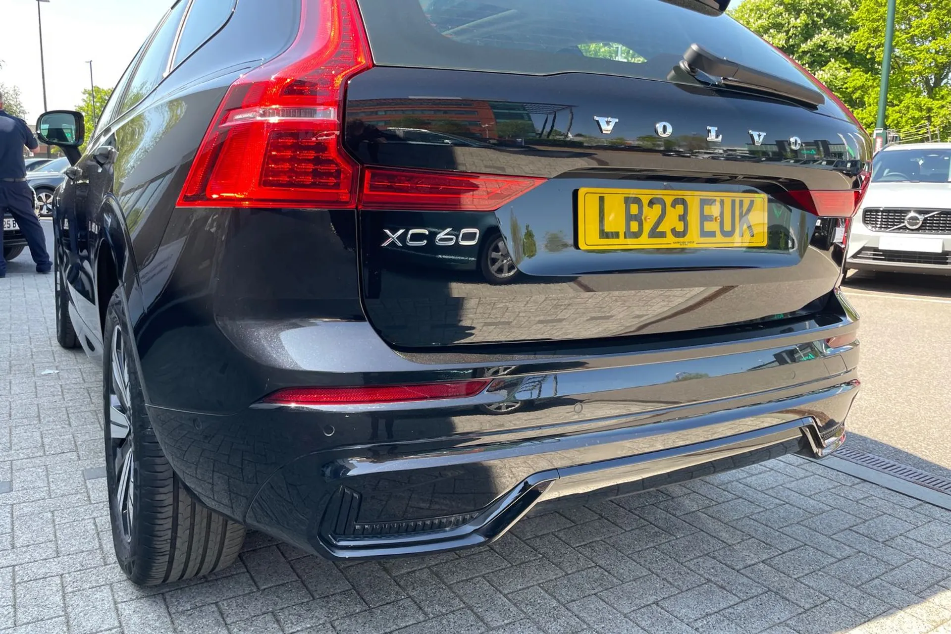 Volvo XC60 thumbnail image number 17