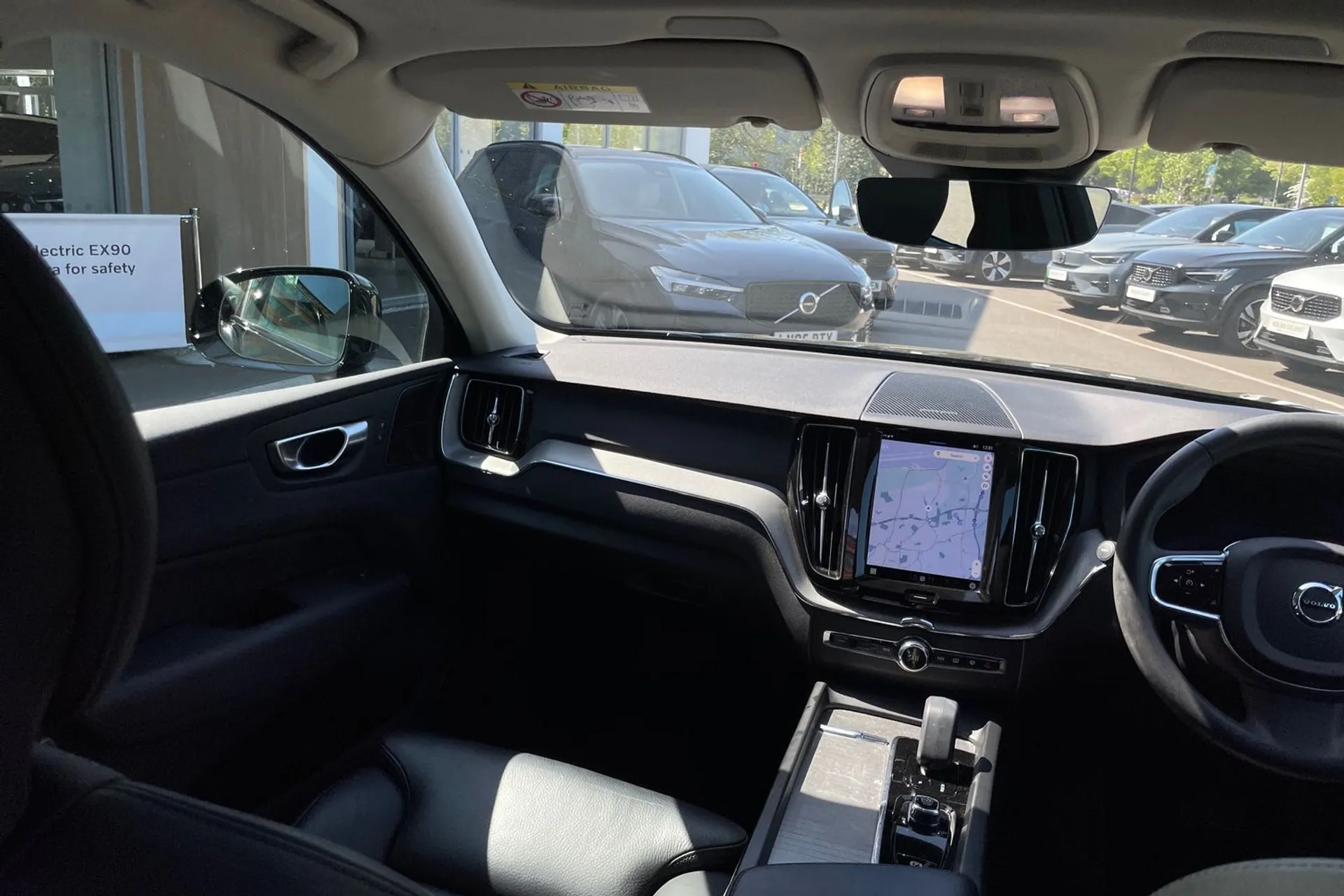 Volvo XC60 thumbnail image number 32
