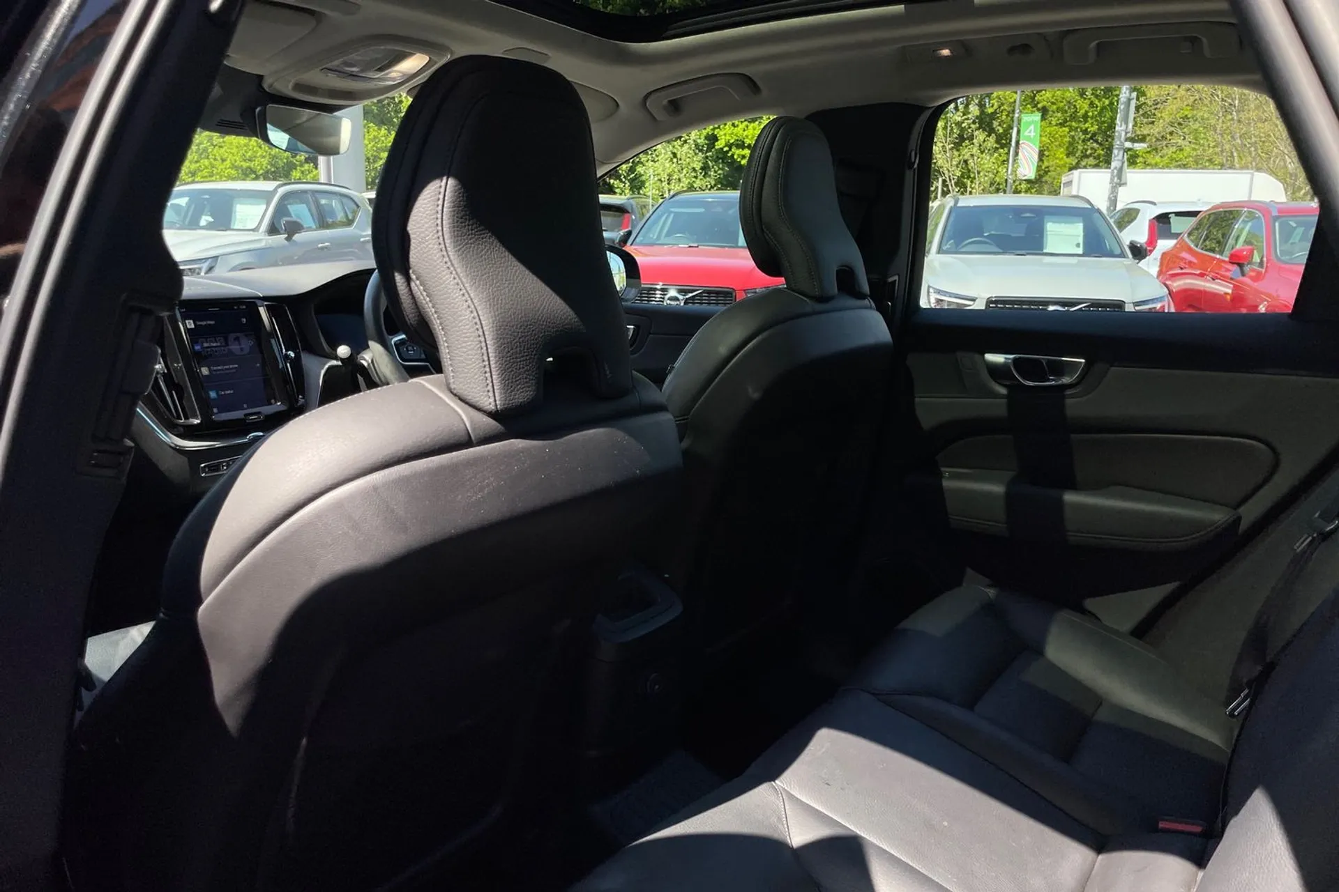 Volvo XC60 thumbnail image number 30