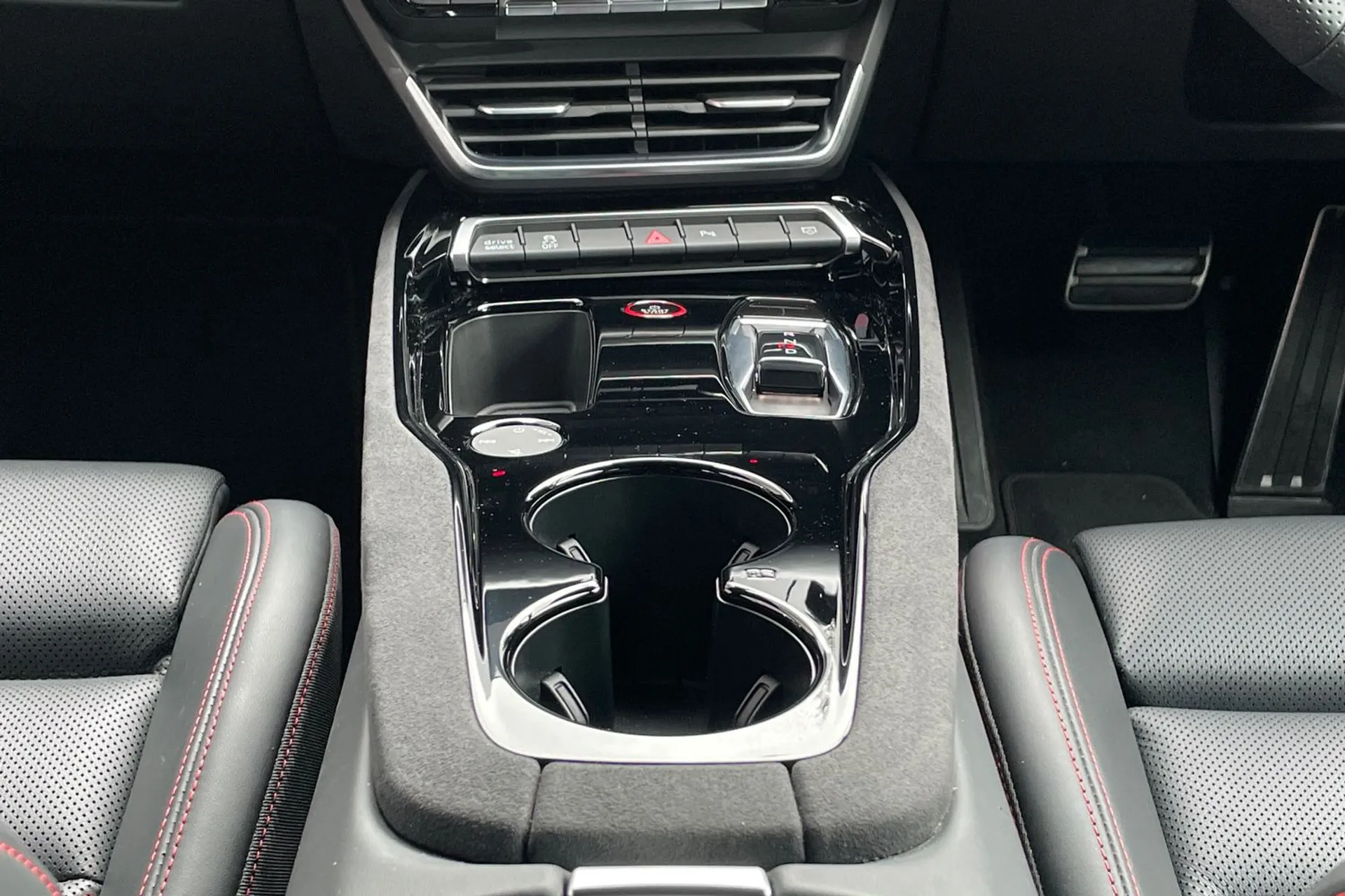 Audi RS e-tron GT thumbnail image number 33