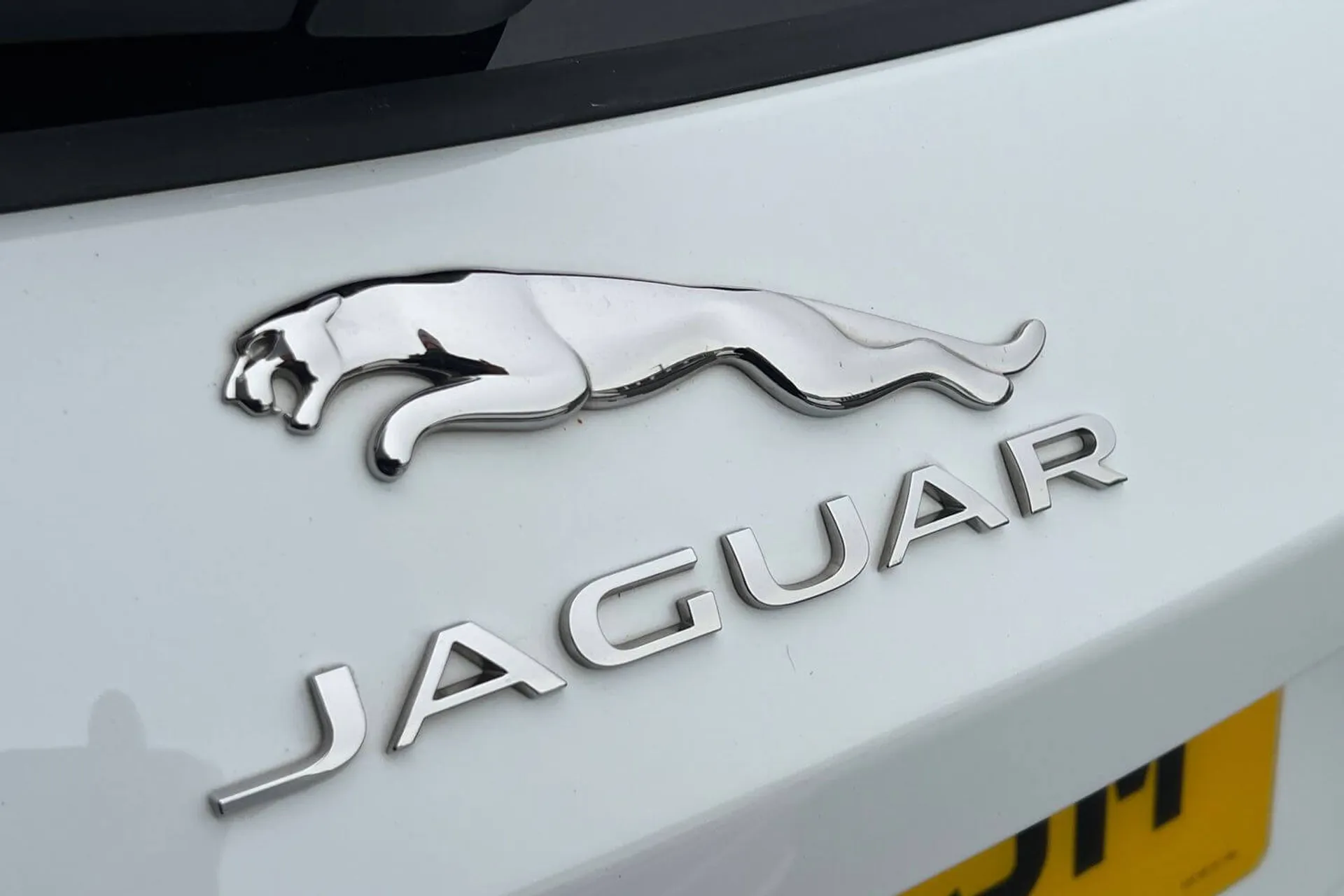 Jaguar F-PACE thumbnail image number 50
