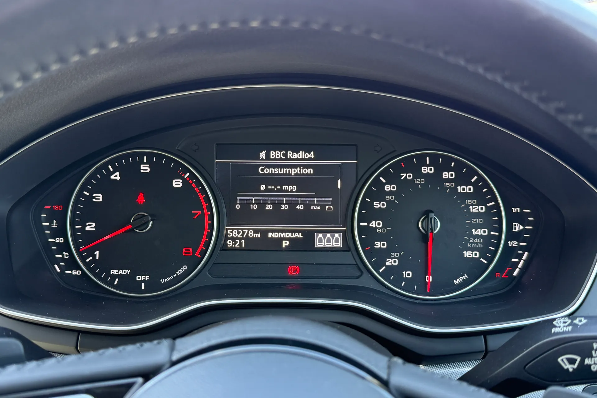 Audi A4 thumbnail image number 10