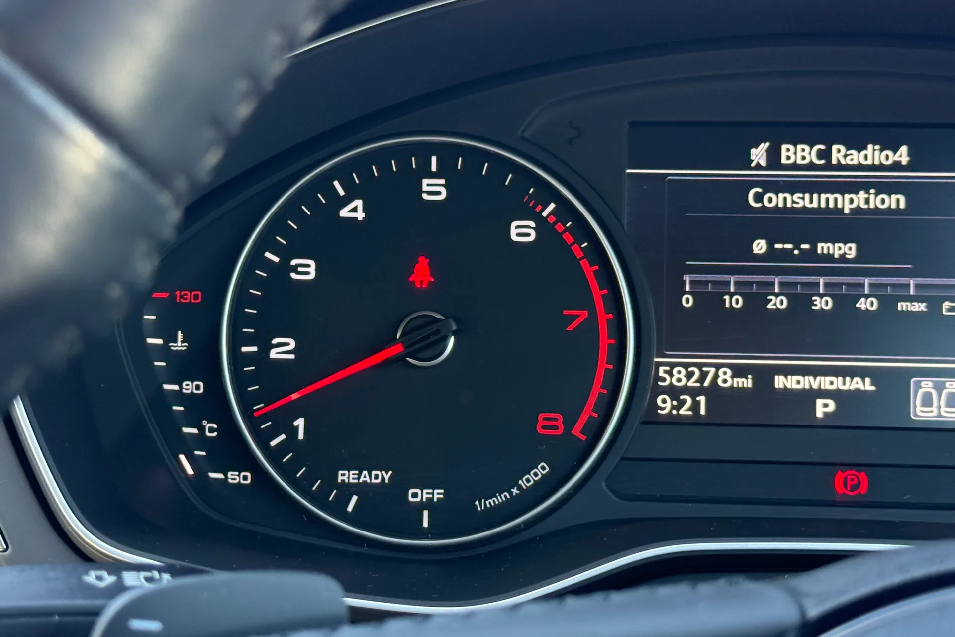 Audi A4 thumbnail image number 11