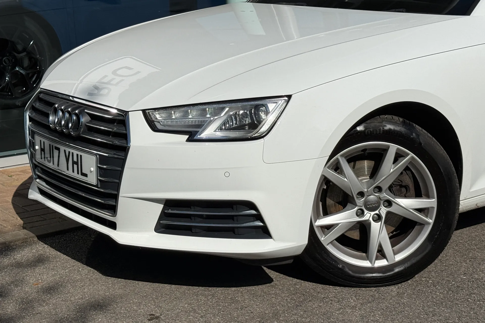 Audi A4 thumbnail image number 59