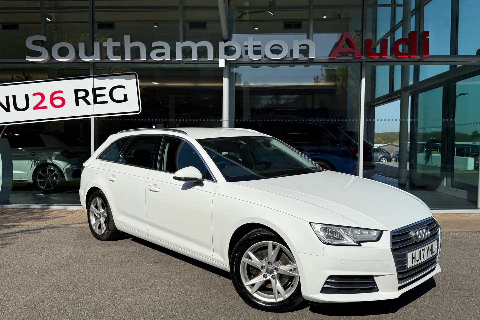Audi A4 thumbnail image number 63