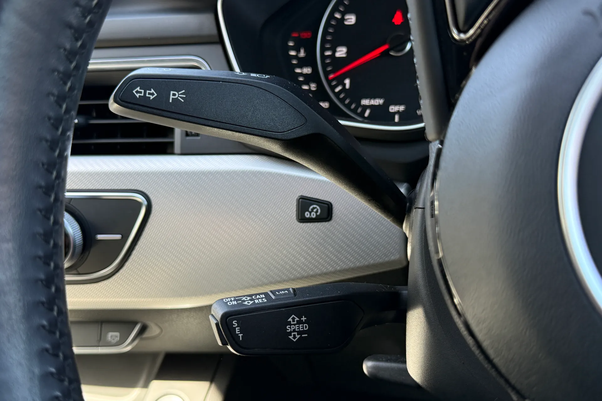 Audi A4 thumbnail image number 15