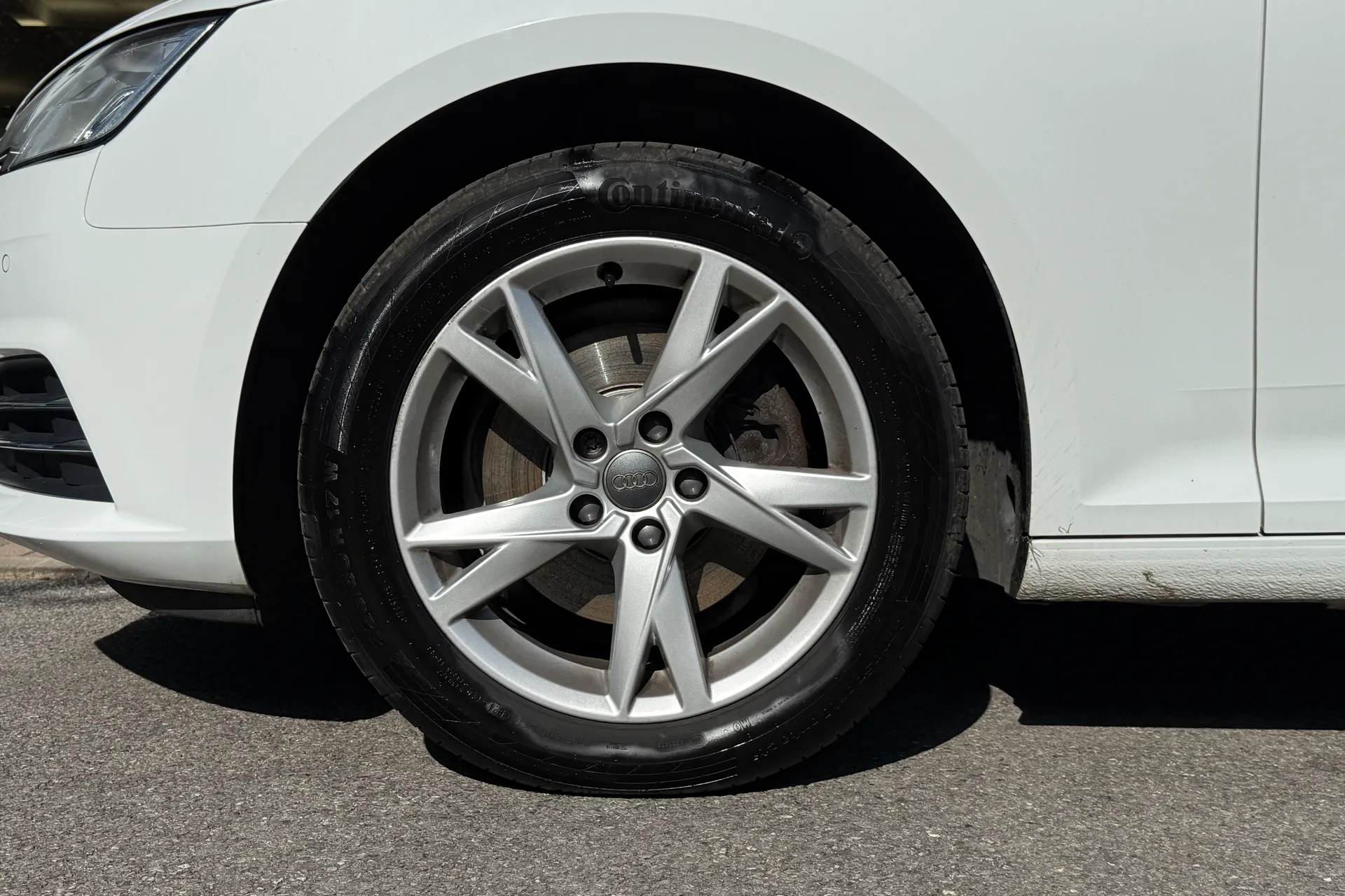 Audi A4 thumbnail image number 8