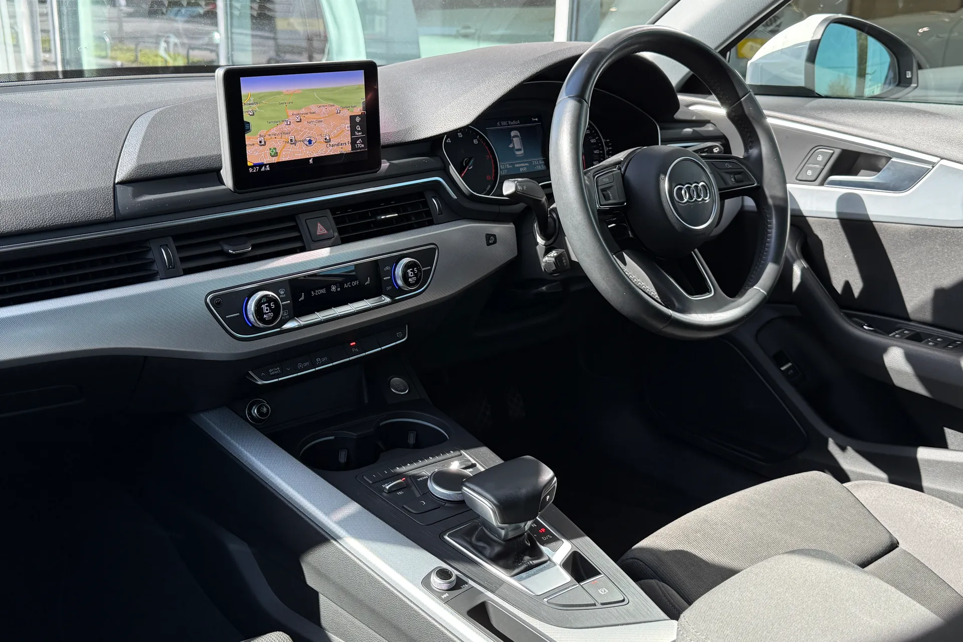 Audi A4 thumbnail image number 53