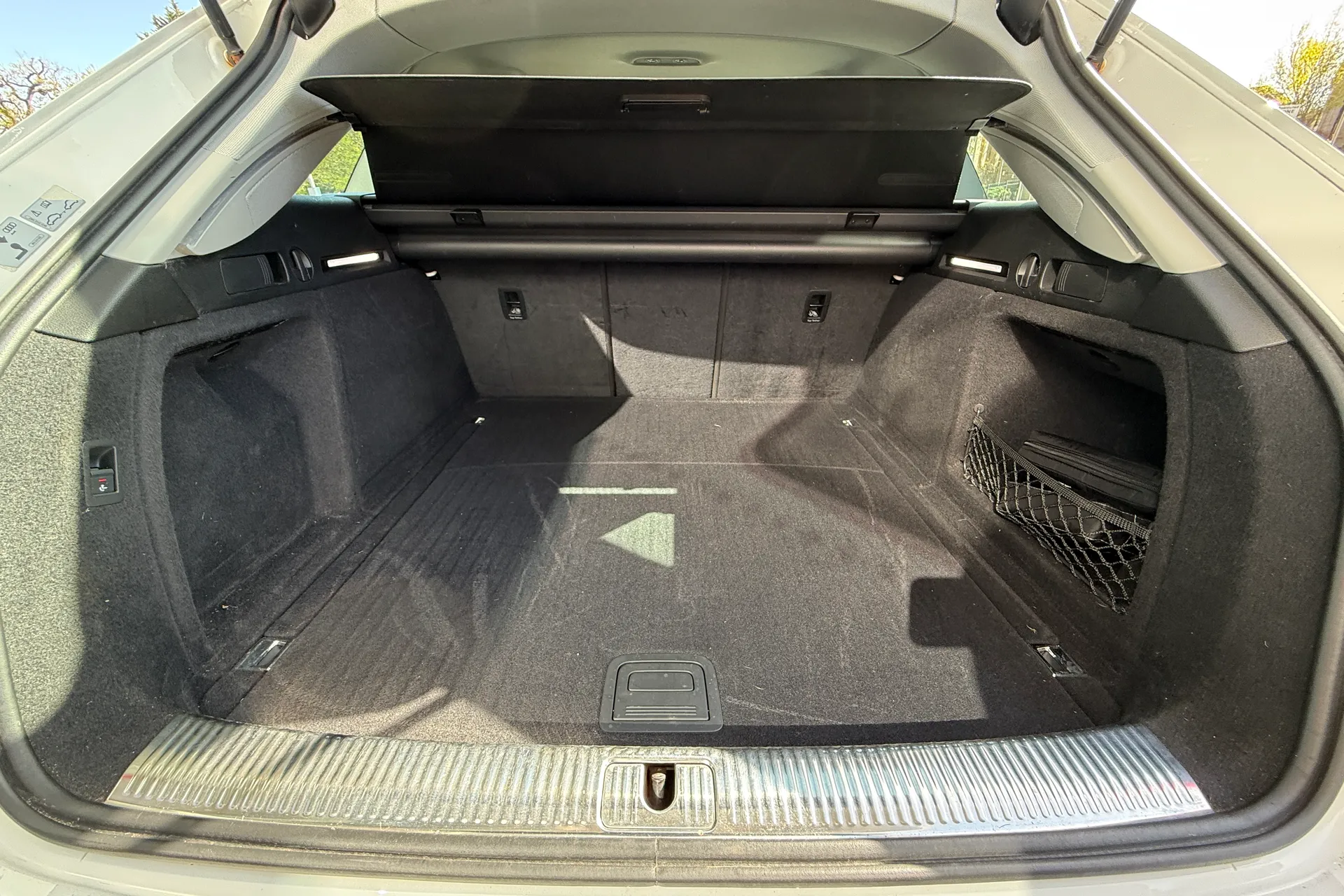Audi A4 thumbnail image number 62