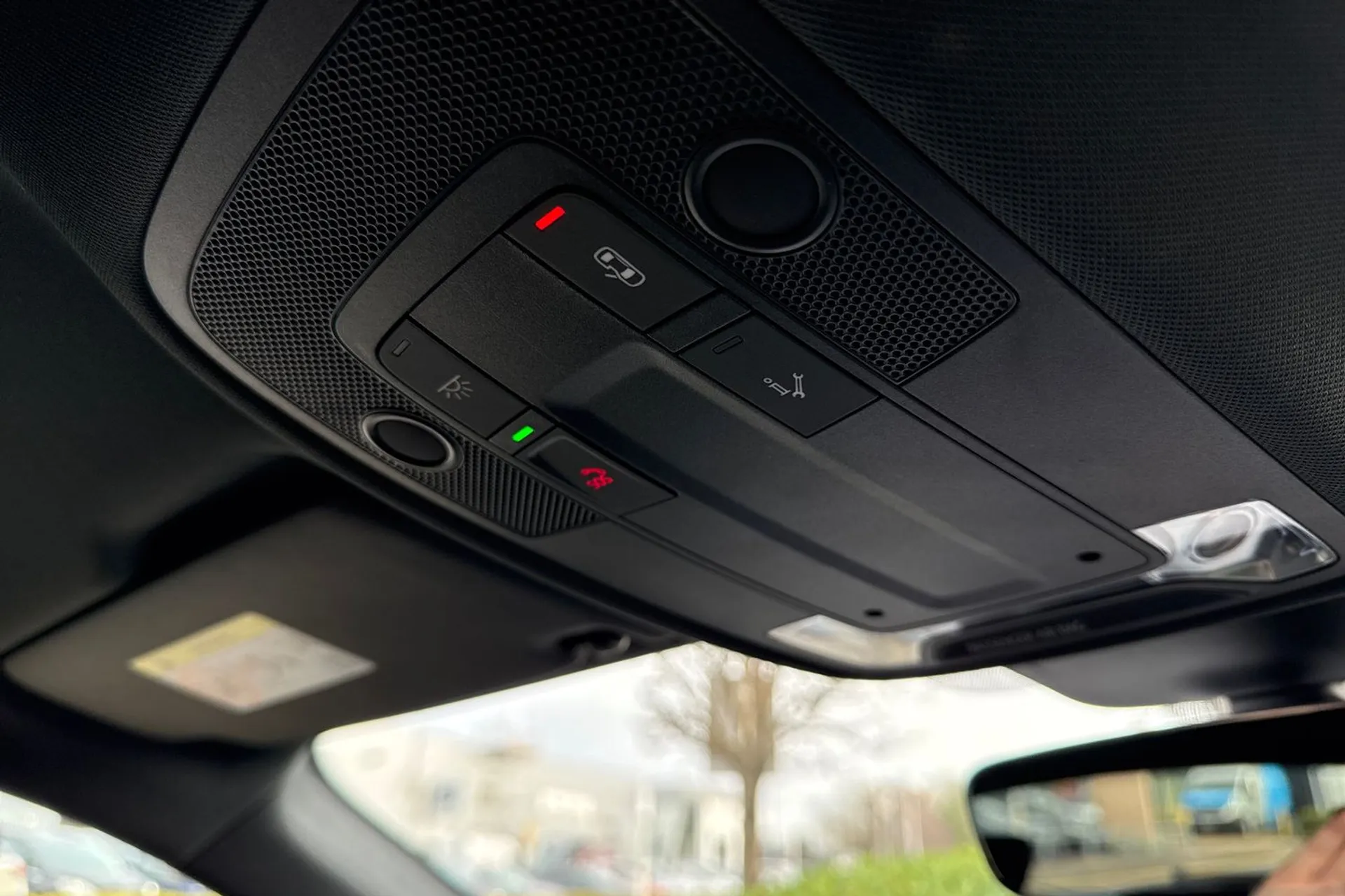 Audi Q3 thumbnail image number 50