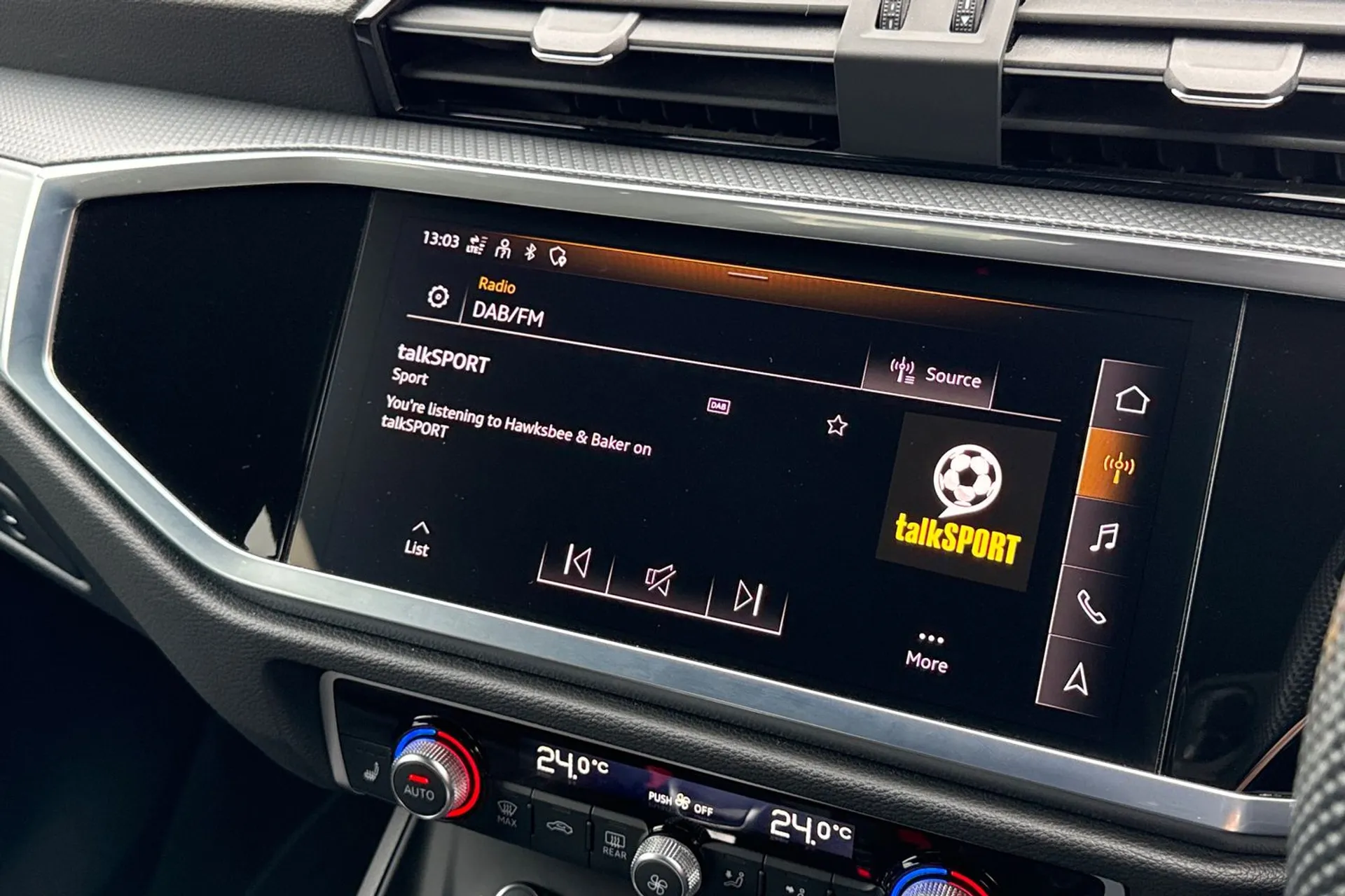 Audi Q3 thumbnail image number 31