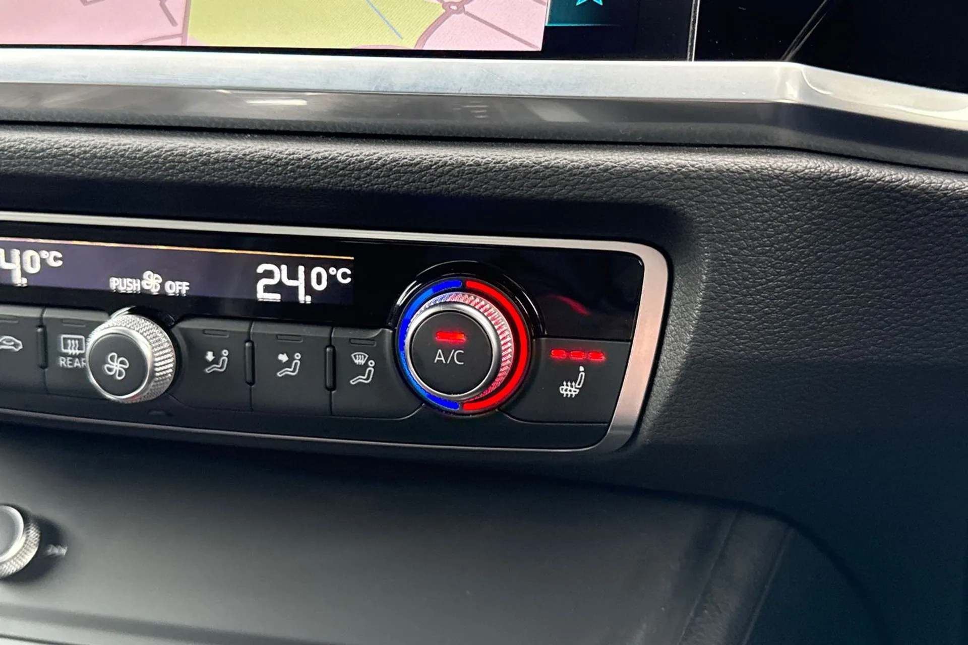 Audi Q3 thumbnail image number 41