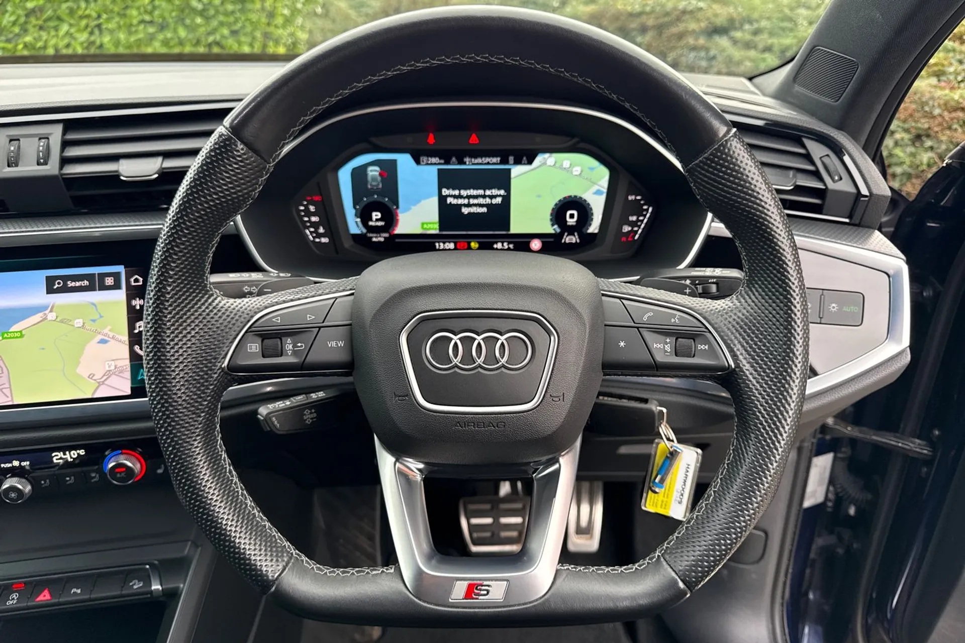 Audi Q3 thumbnail image number 26