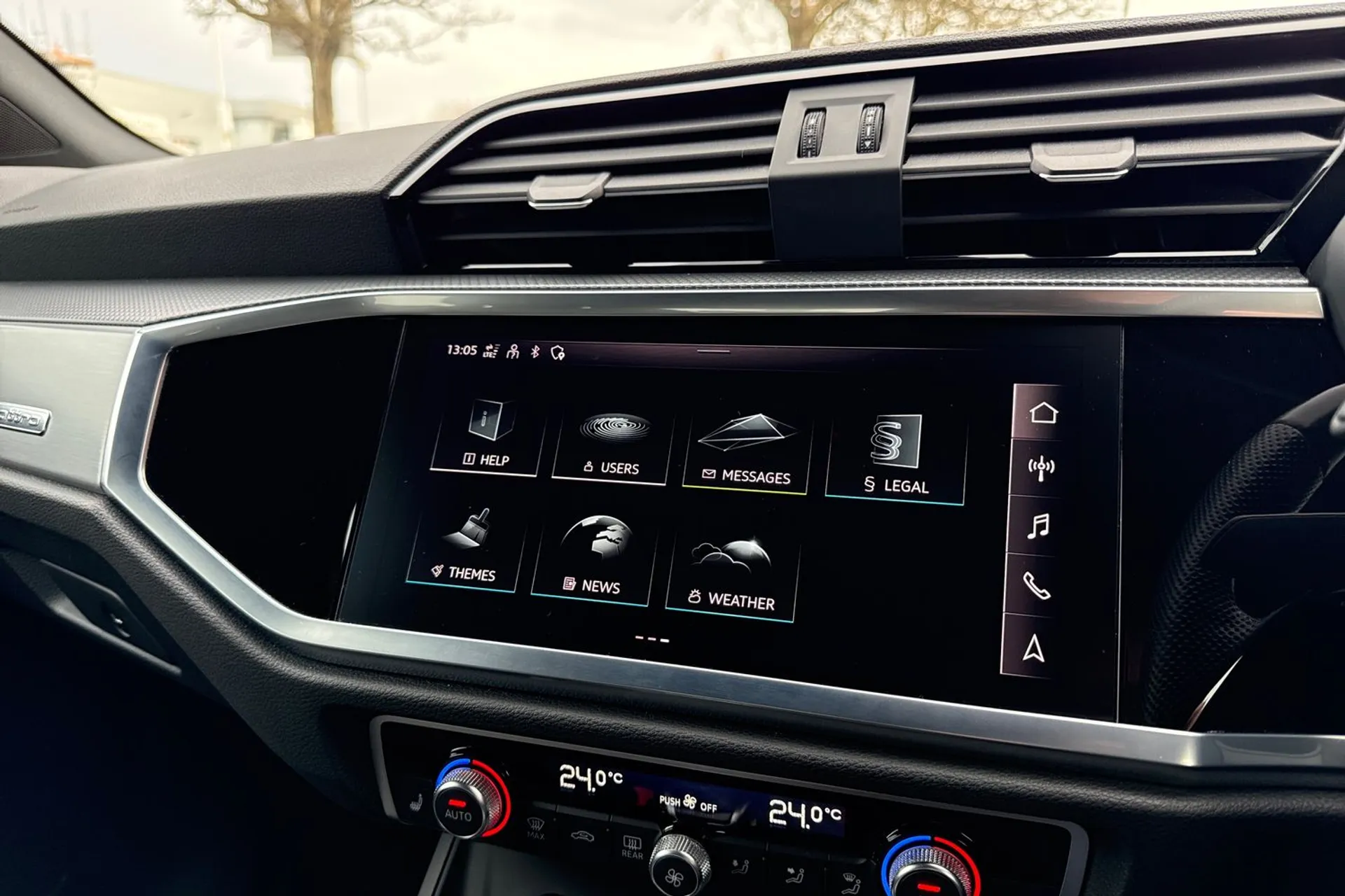 Audi Q3 thumbnail image number 37