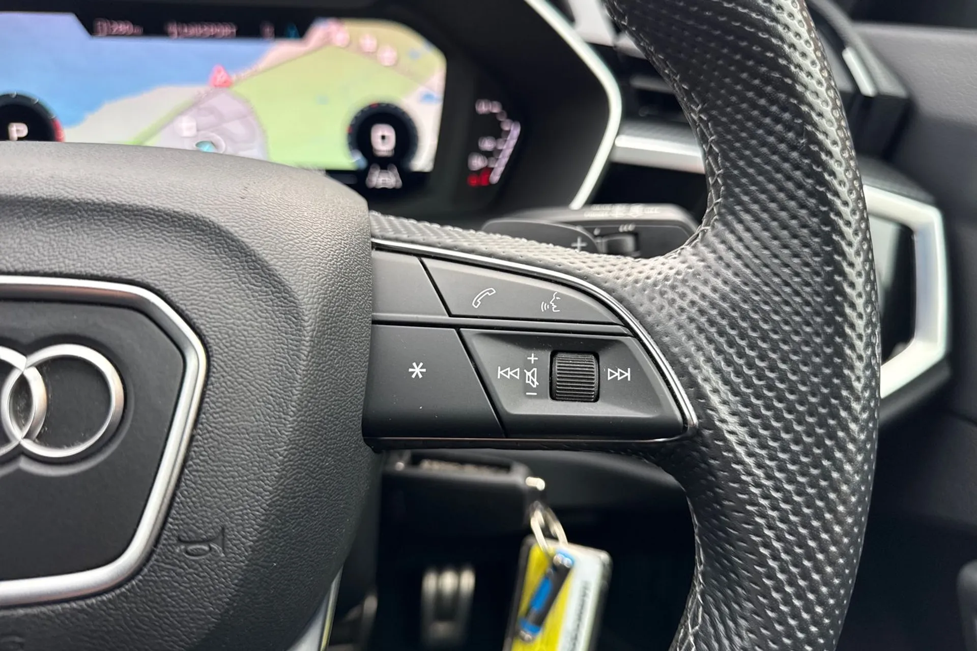 Audi Q3 thumbnail image number 47