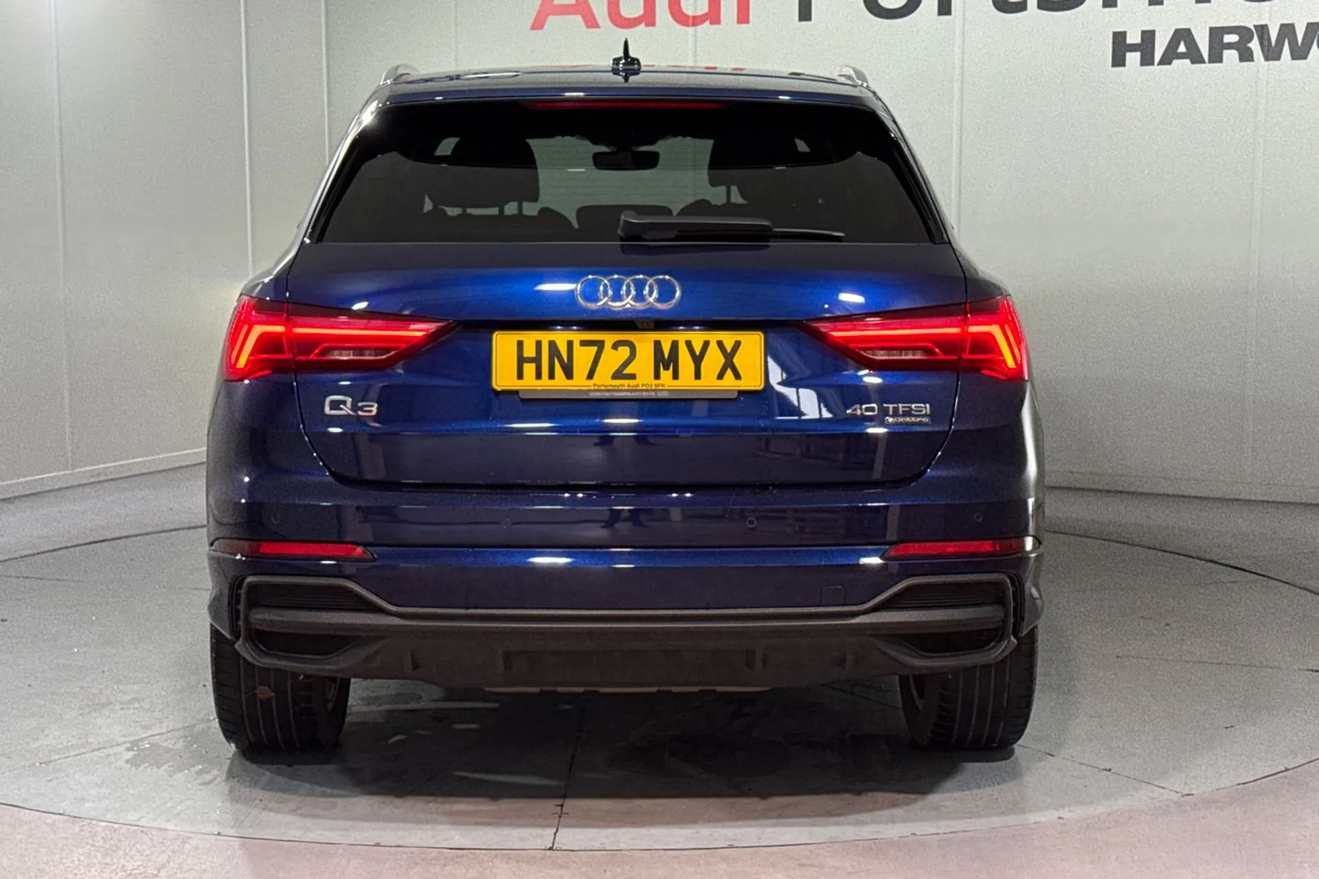 Audi Q3 thumbnail image number 9