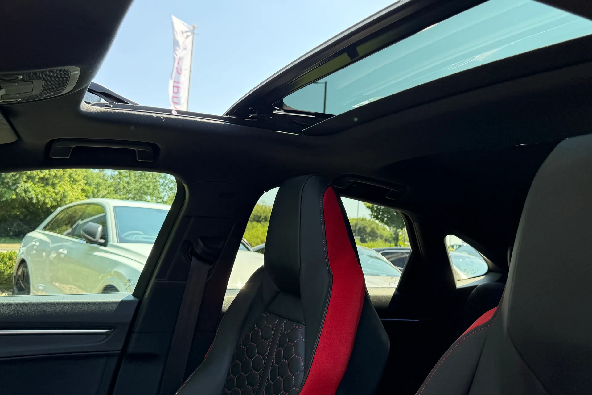 Audi RS Q3 thumbnail image number 10