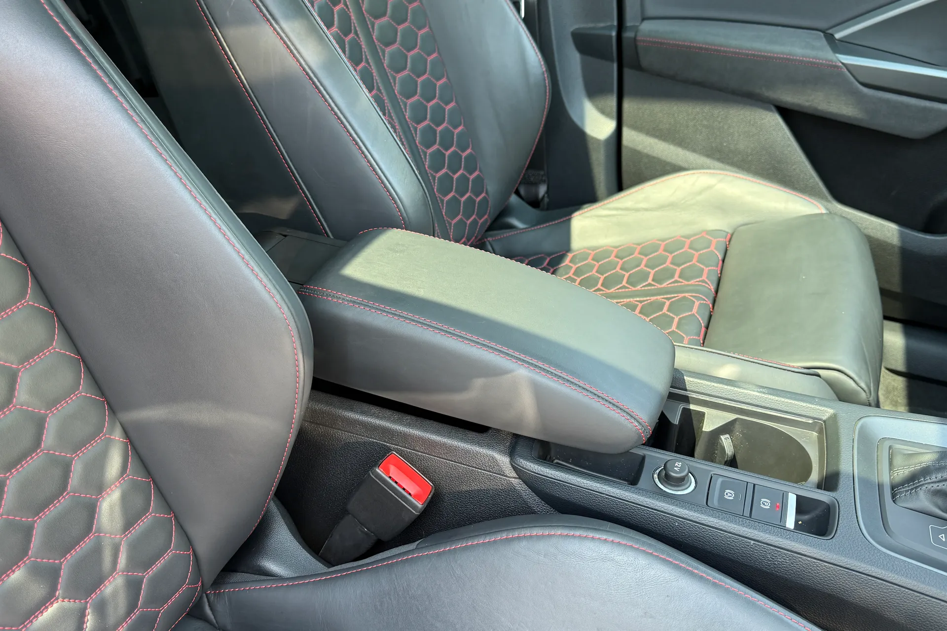 Audi RS Q3 thumbnail image number 45