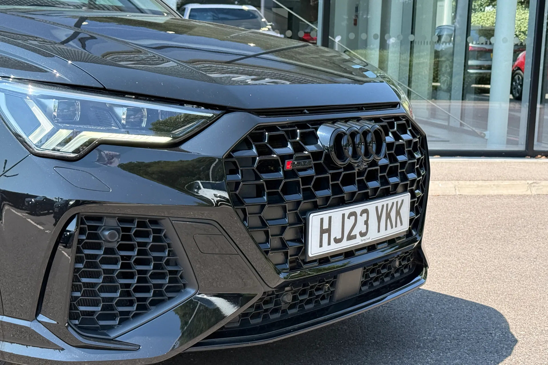 Audi RS Q3 thumbnail image number 12