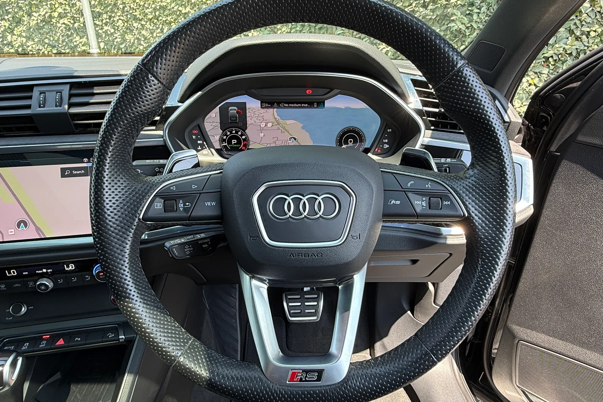 Audi RS Q3 thumbnail image number 16