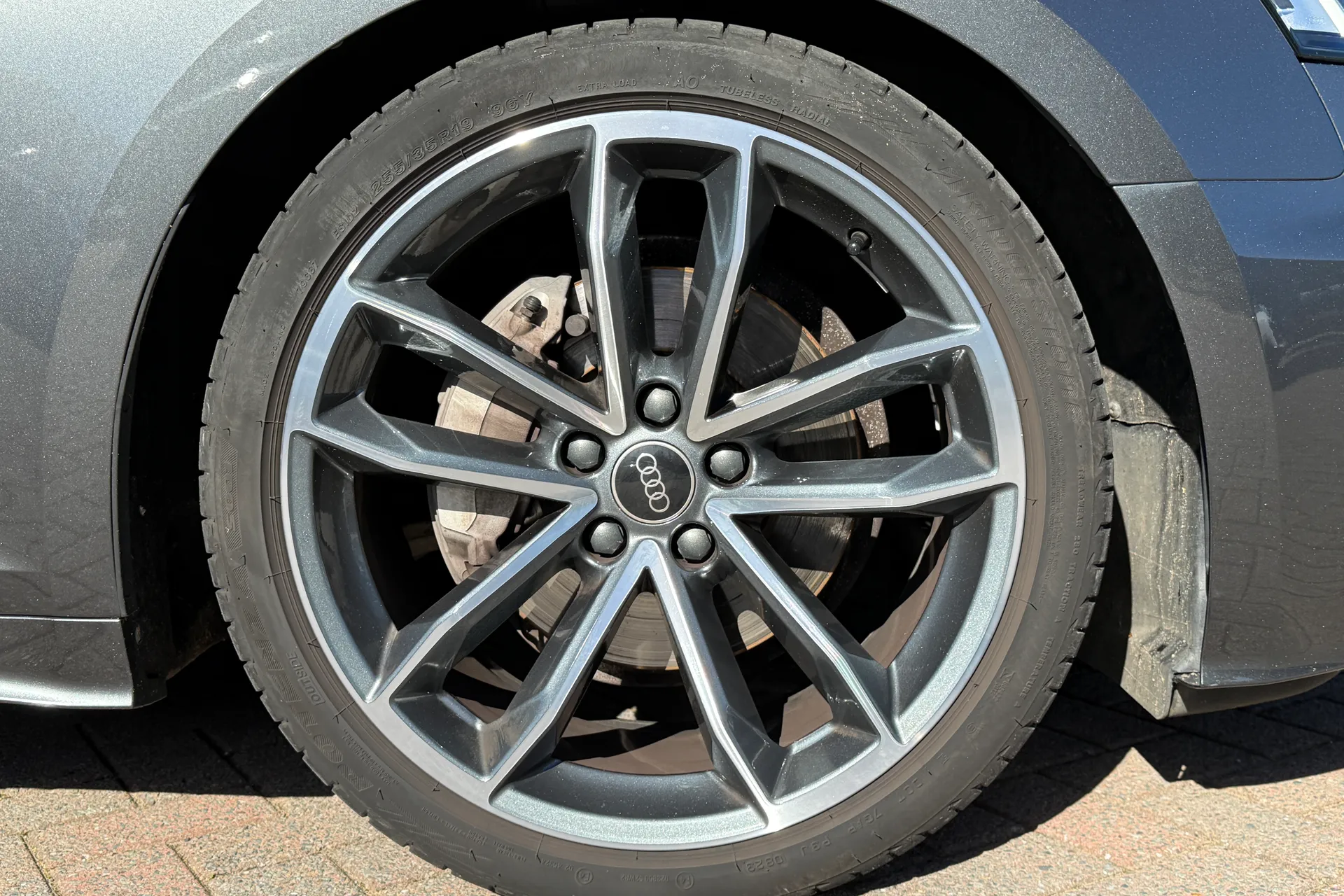 Audi A5 thumbnail image number 45