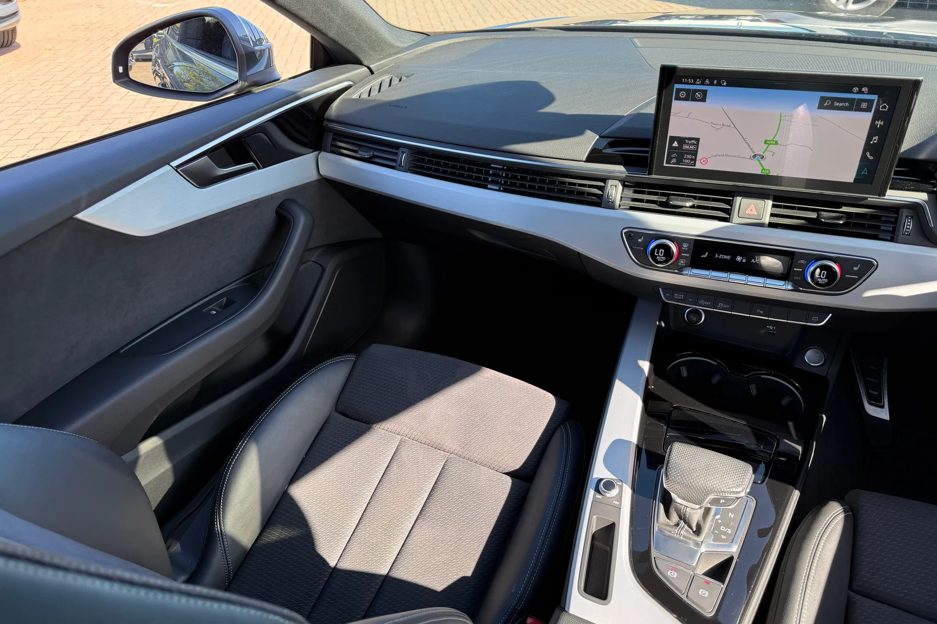 Audi A5 thumbnail image number 36