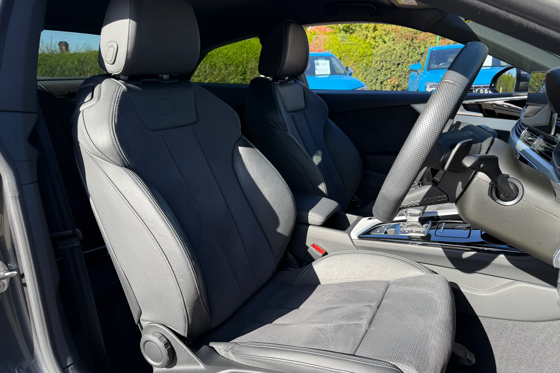 Audi A5 thumbnail image number 25