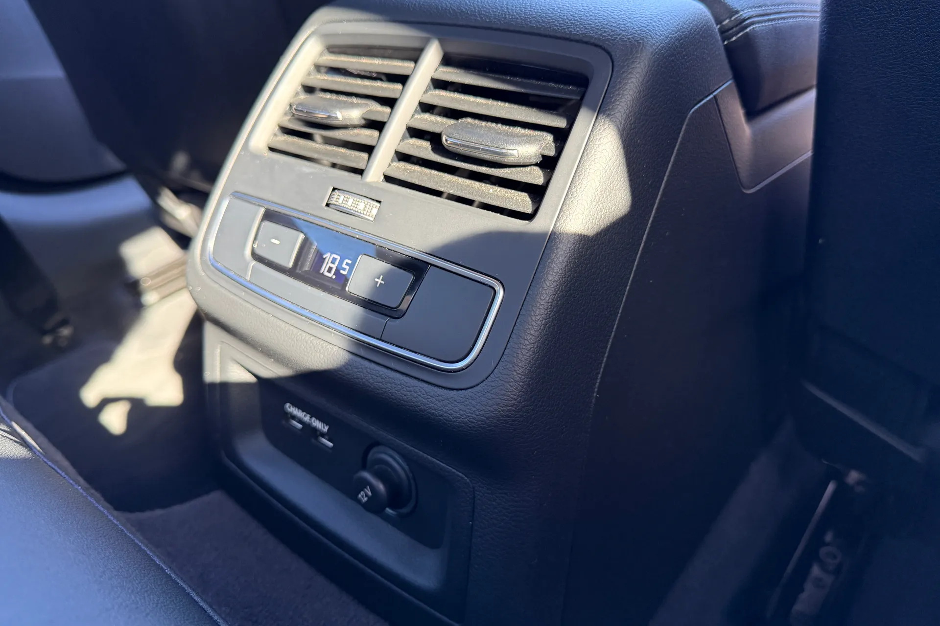 Audi A5 thumbnail image number 44