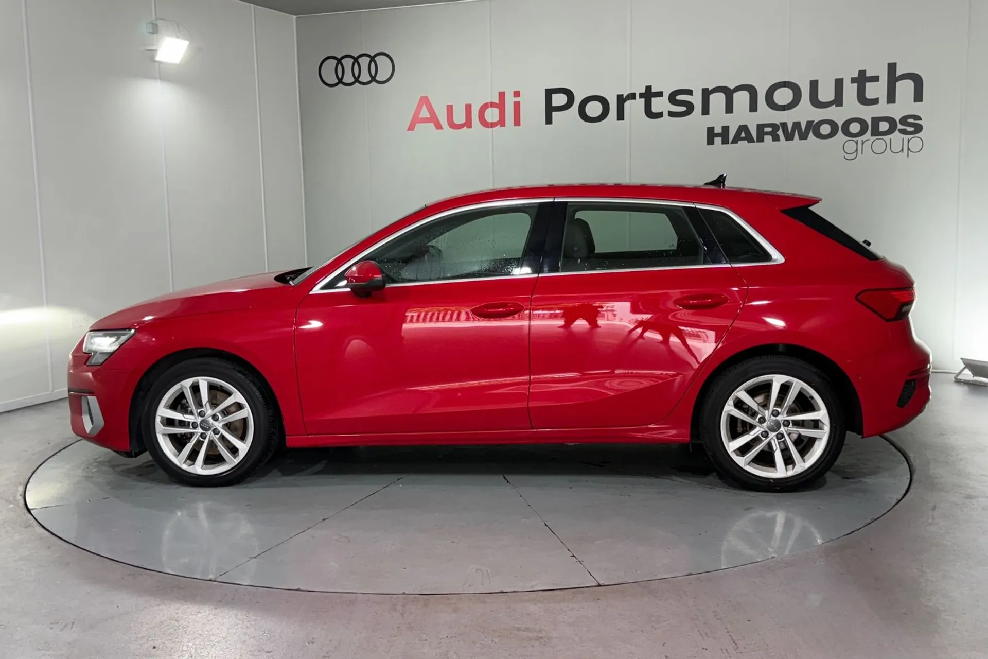 Audi A3 thumbnail image number 10