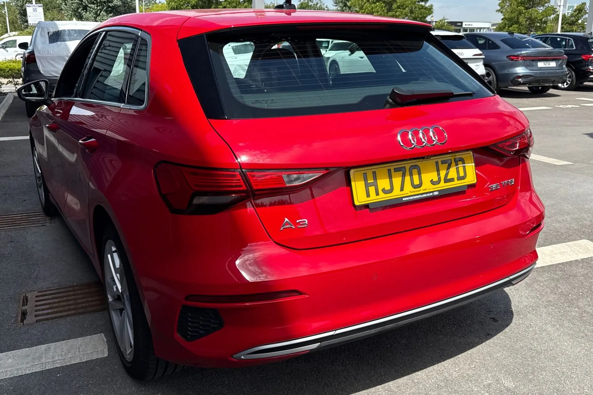 Audi A3 thumbnail image number 17