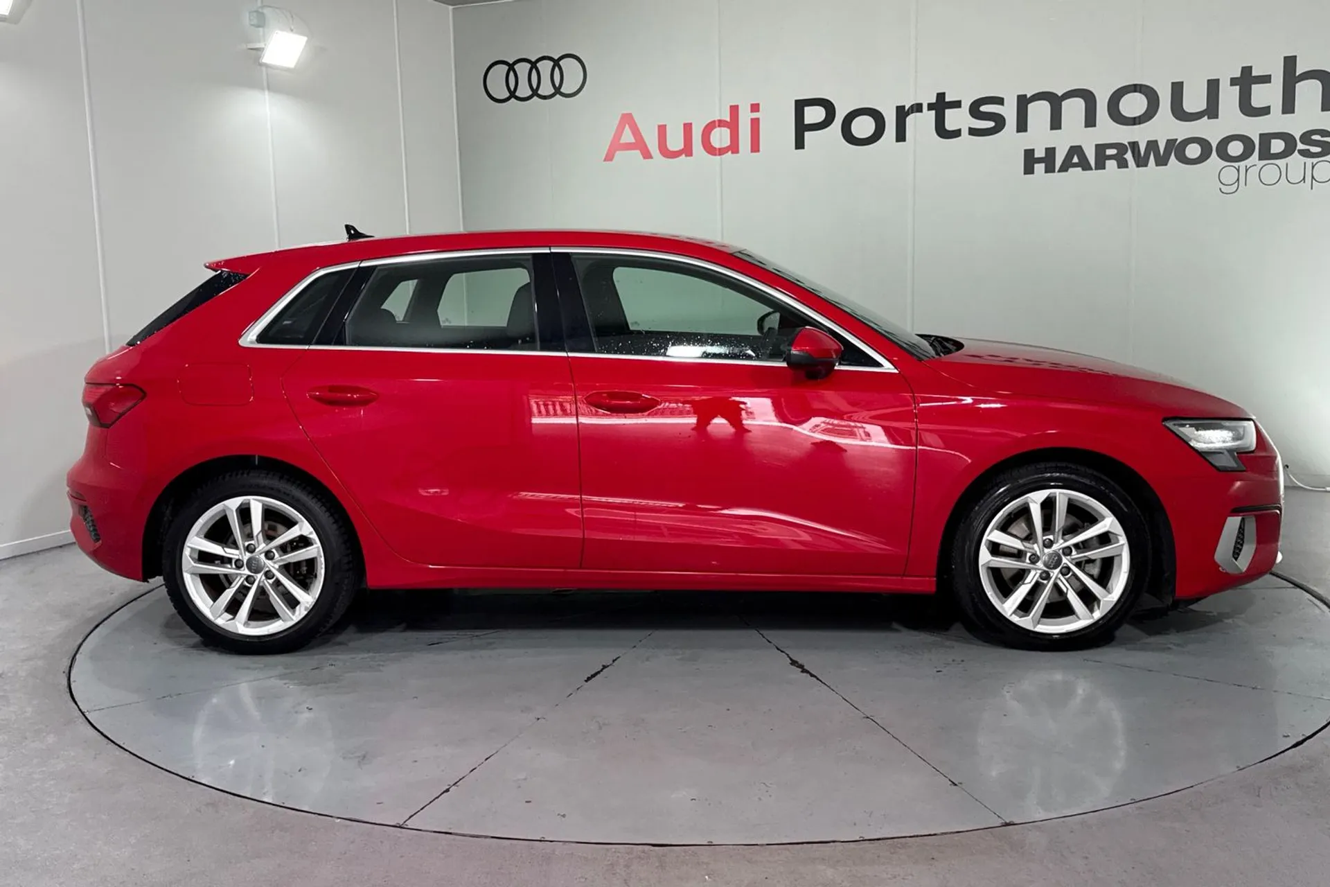 Audi A3 thumbnail image number 2
