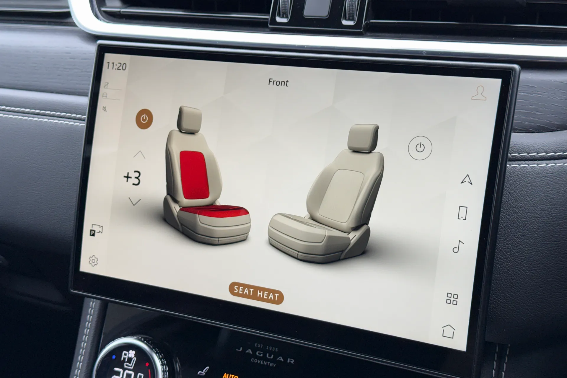 Jaguar F-PACE thumbnail image number 17