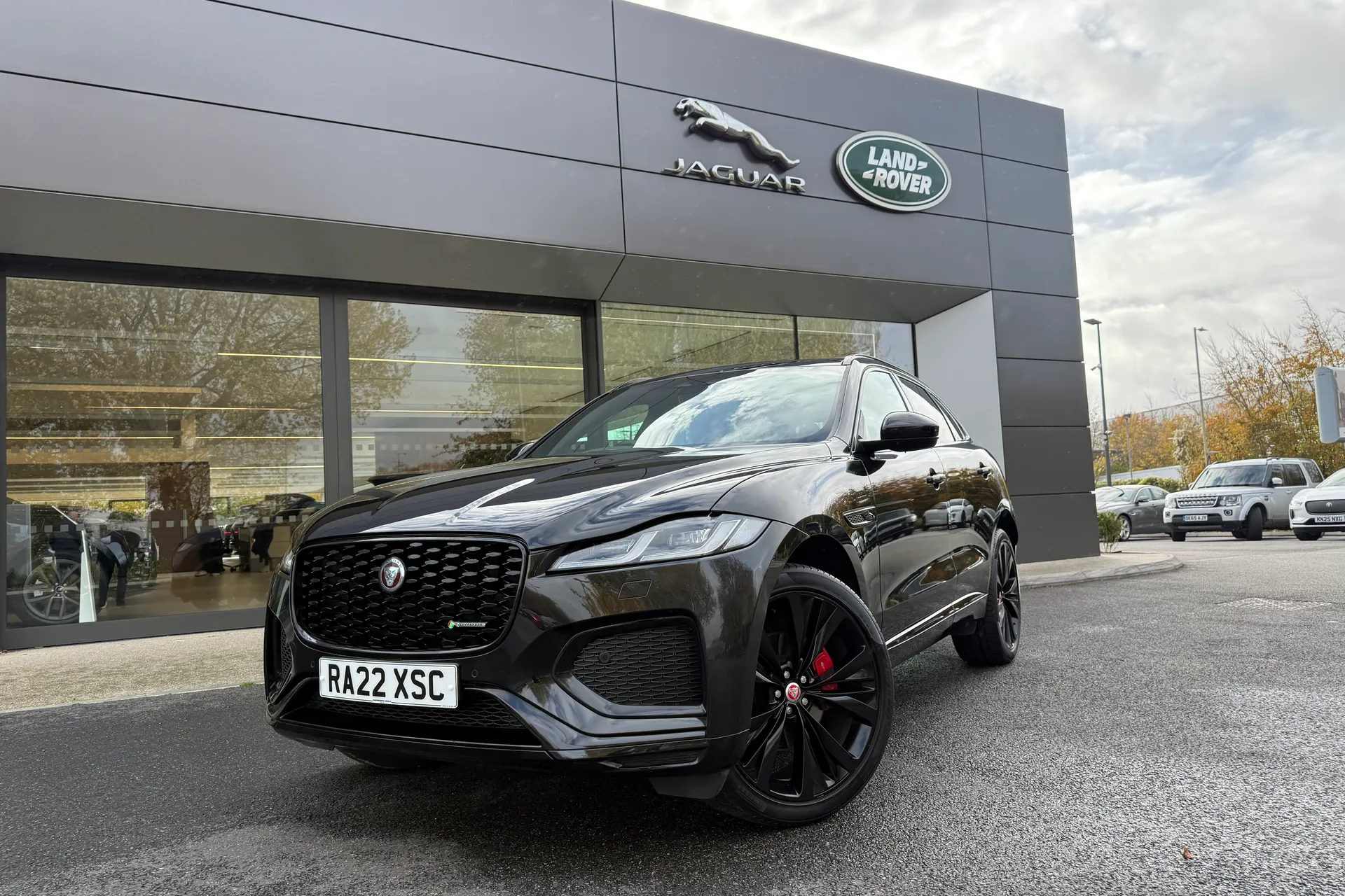 Jaguar F-PACE thumbnail image number 26