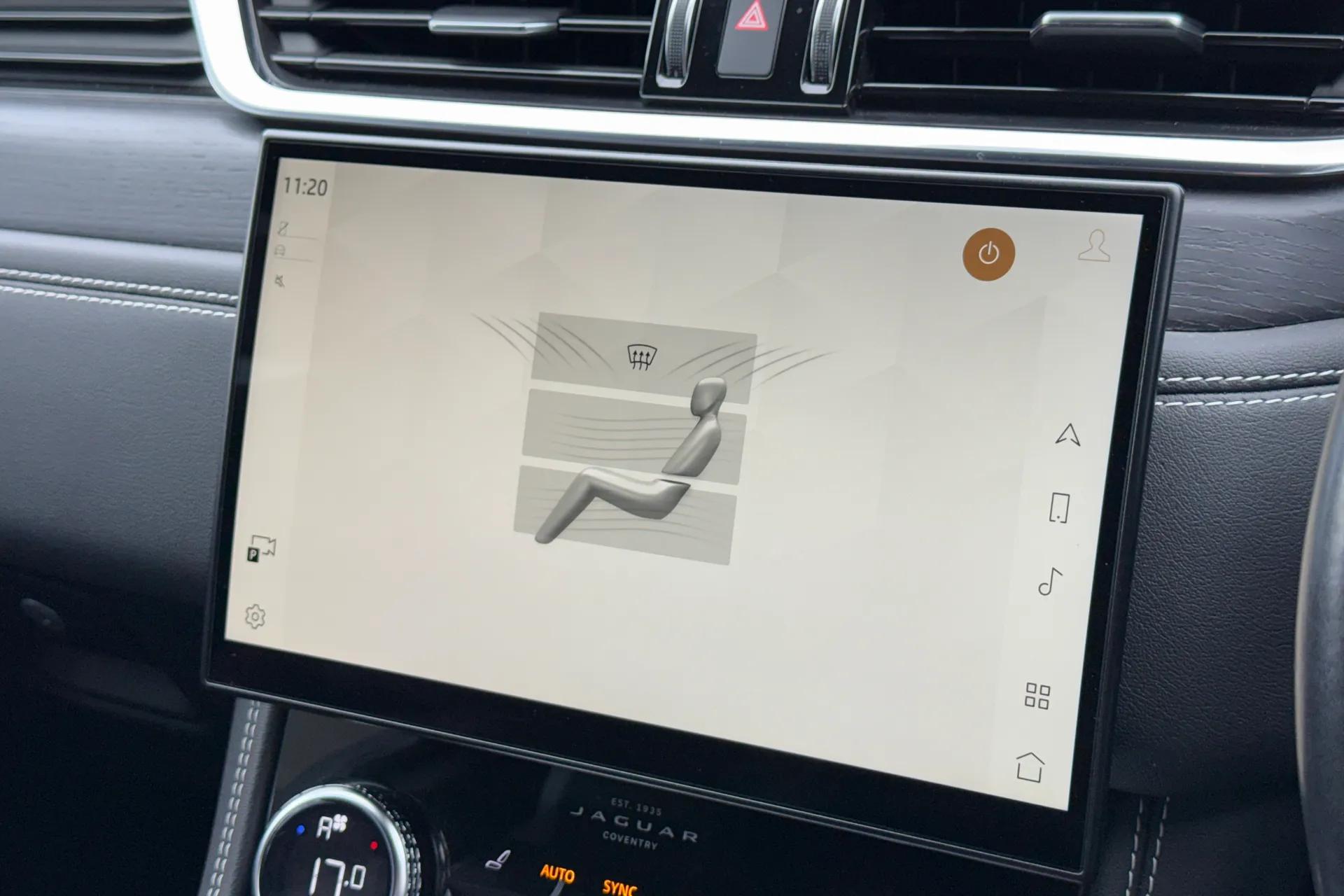 Jaguar F-PACE thumbnail image number 18