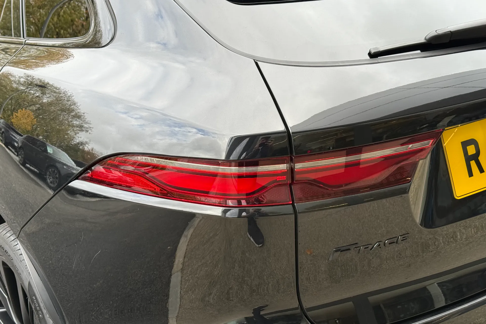 Jaguar F-PACE thumbnail image number 50