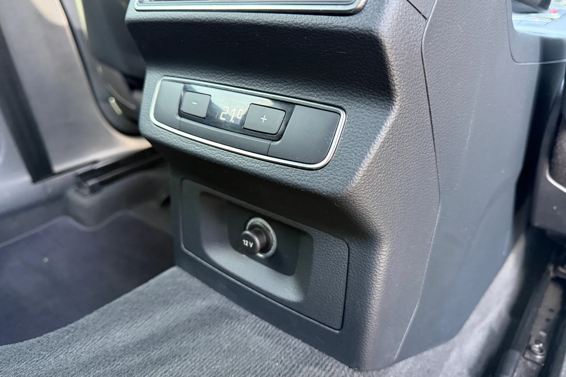 Audi Q5 thumbnail image number 47