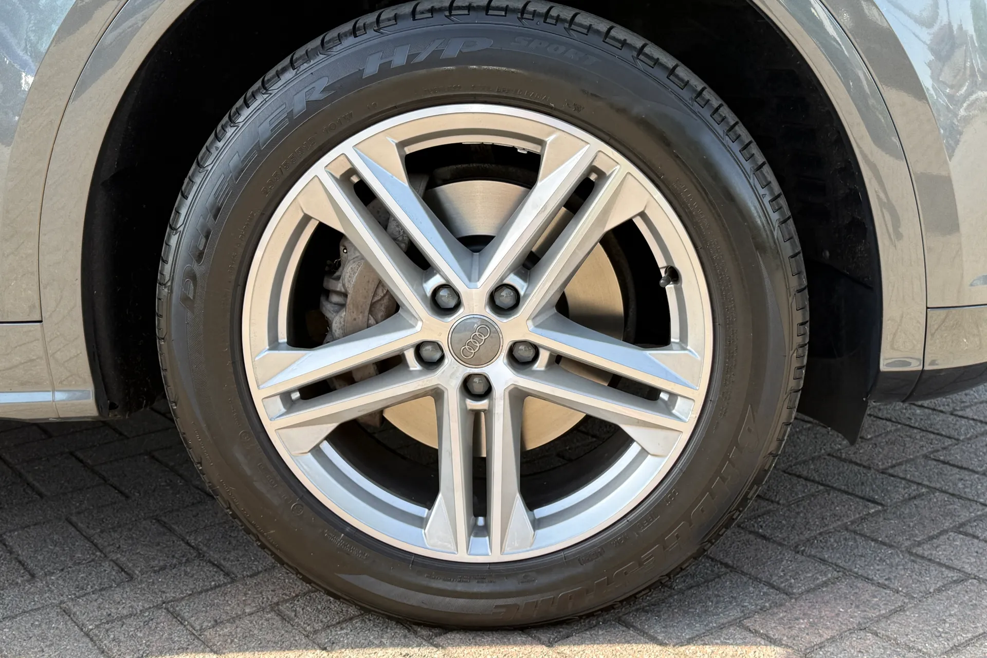 Audi Q5 thumbnail image number 48