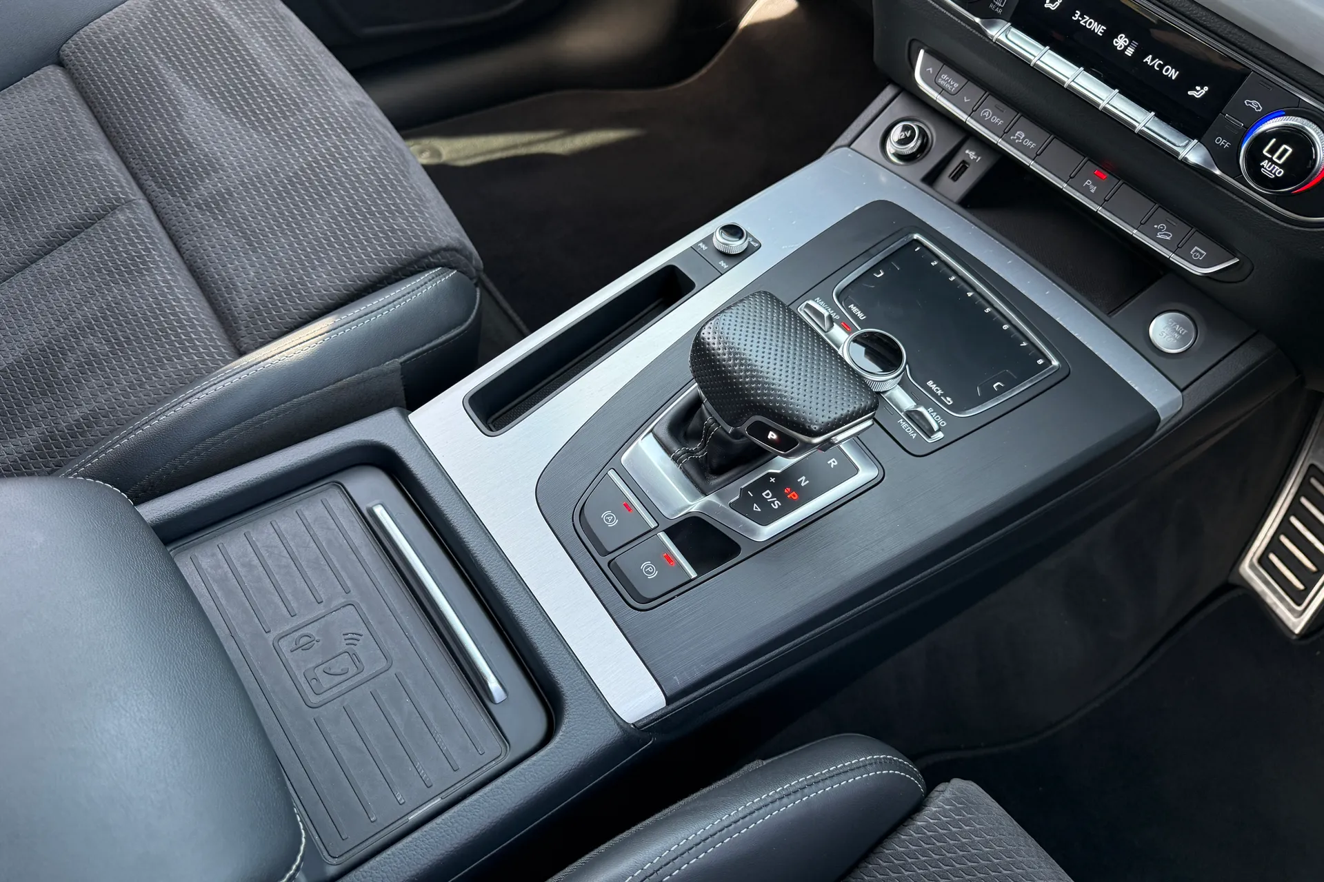 Audi Q5 thumbnail image number 39