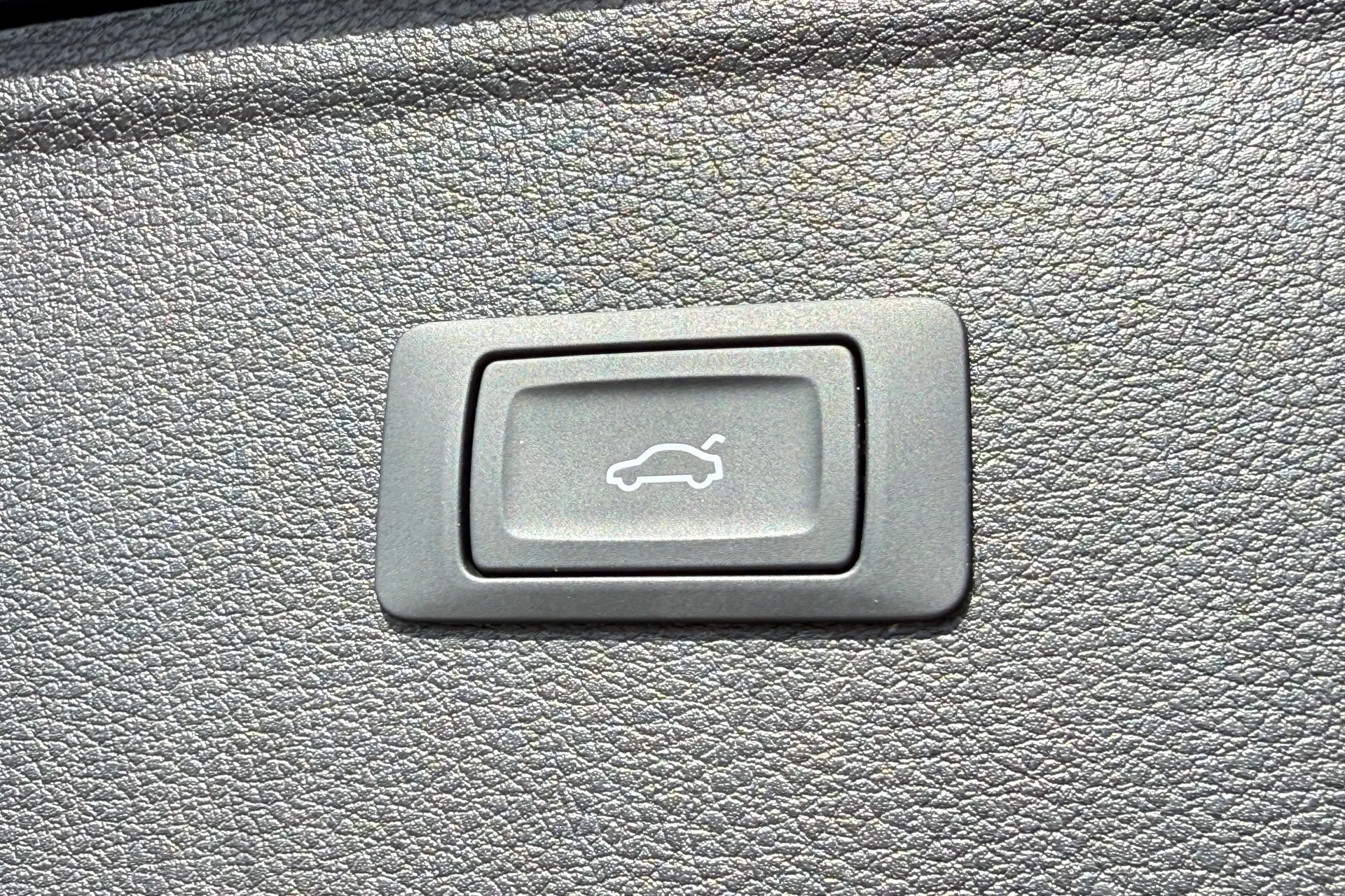 Audi Q5 thumbnail image number 36