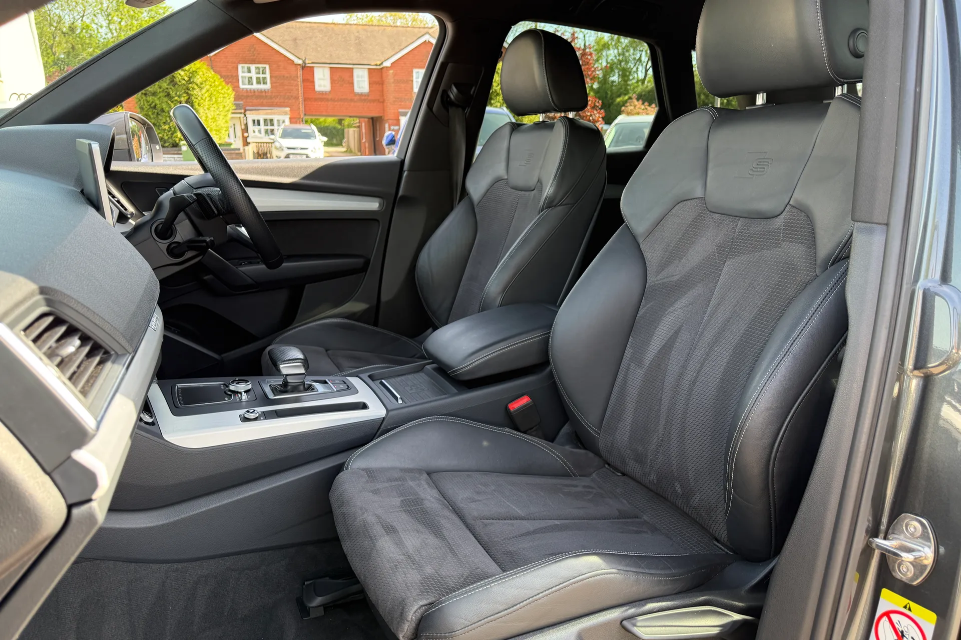 Audi Q5 thumbnail image number 29