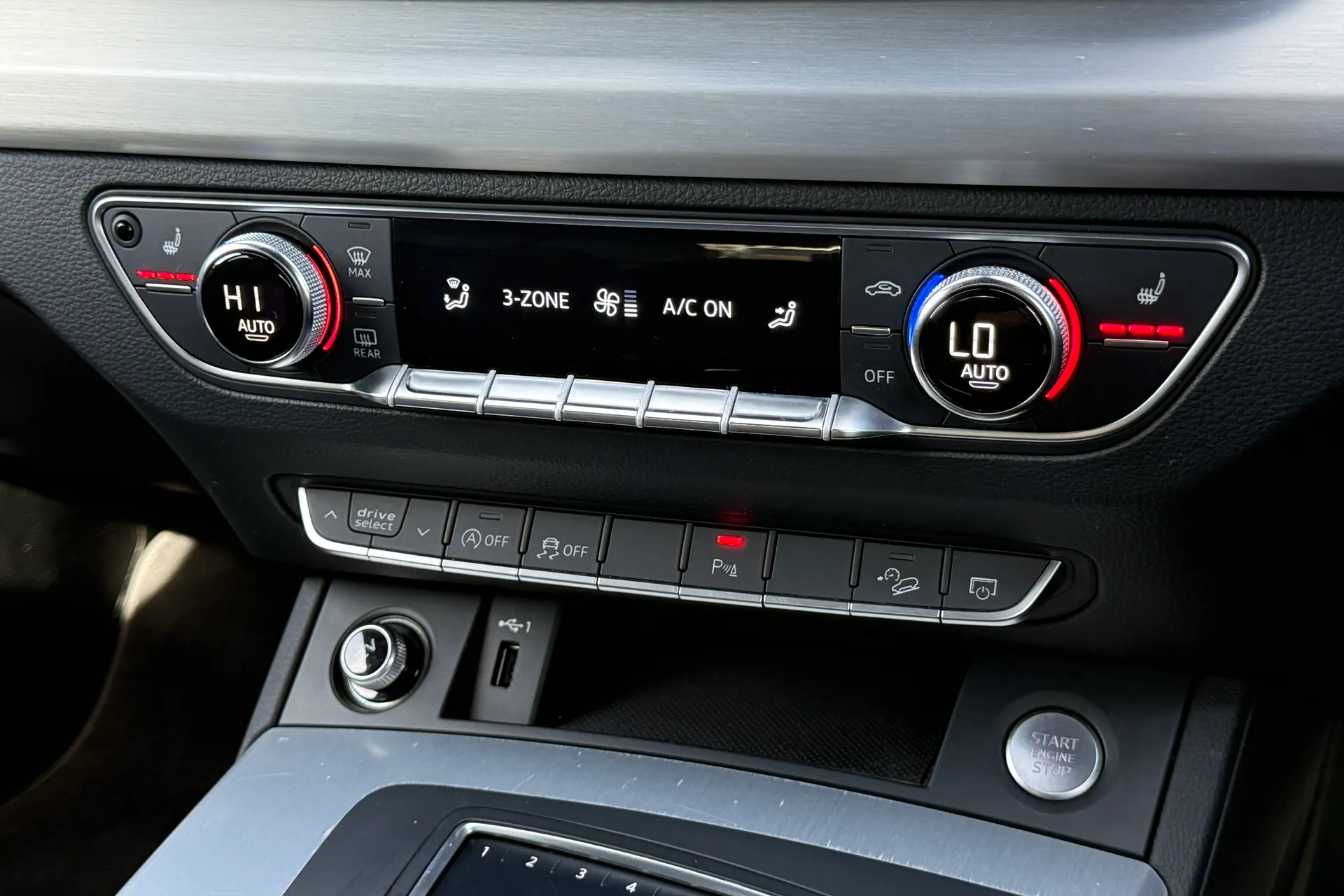 Audi Q5 thumbnail image number 14