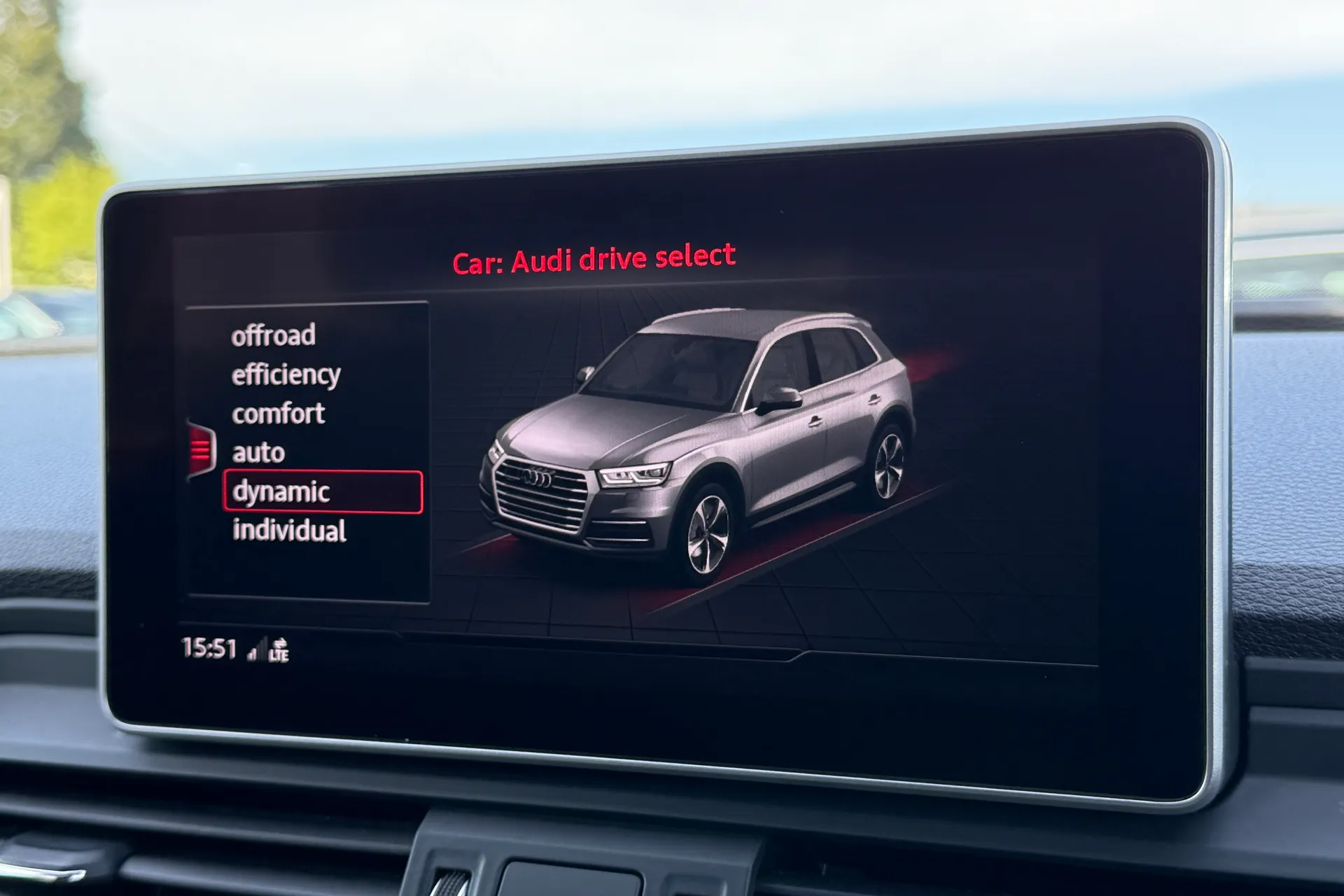 Audi Q5 thumbnail image number 8