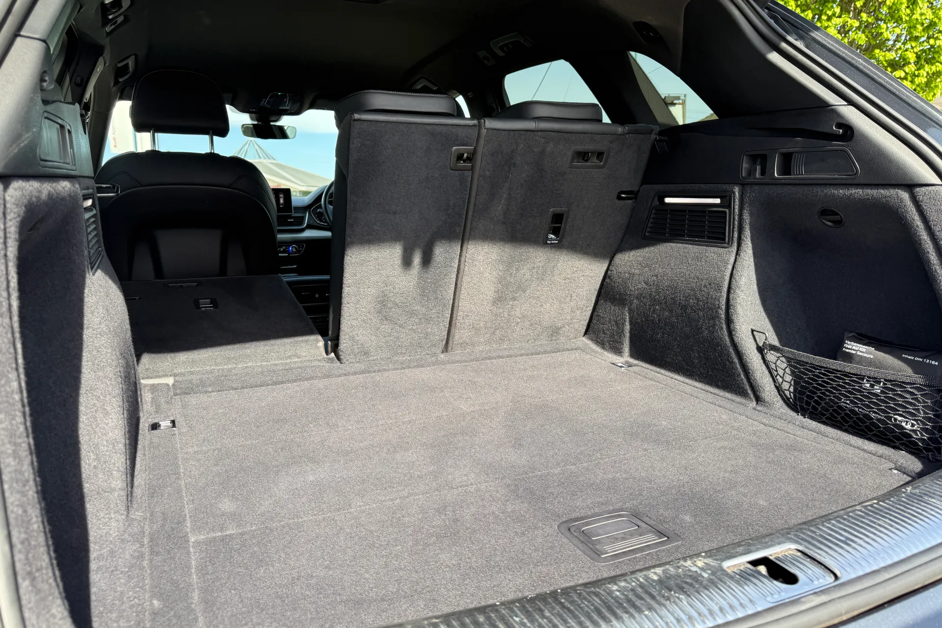 Audi Q5 thumbnail image number 35