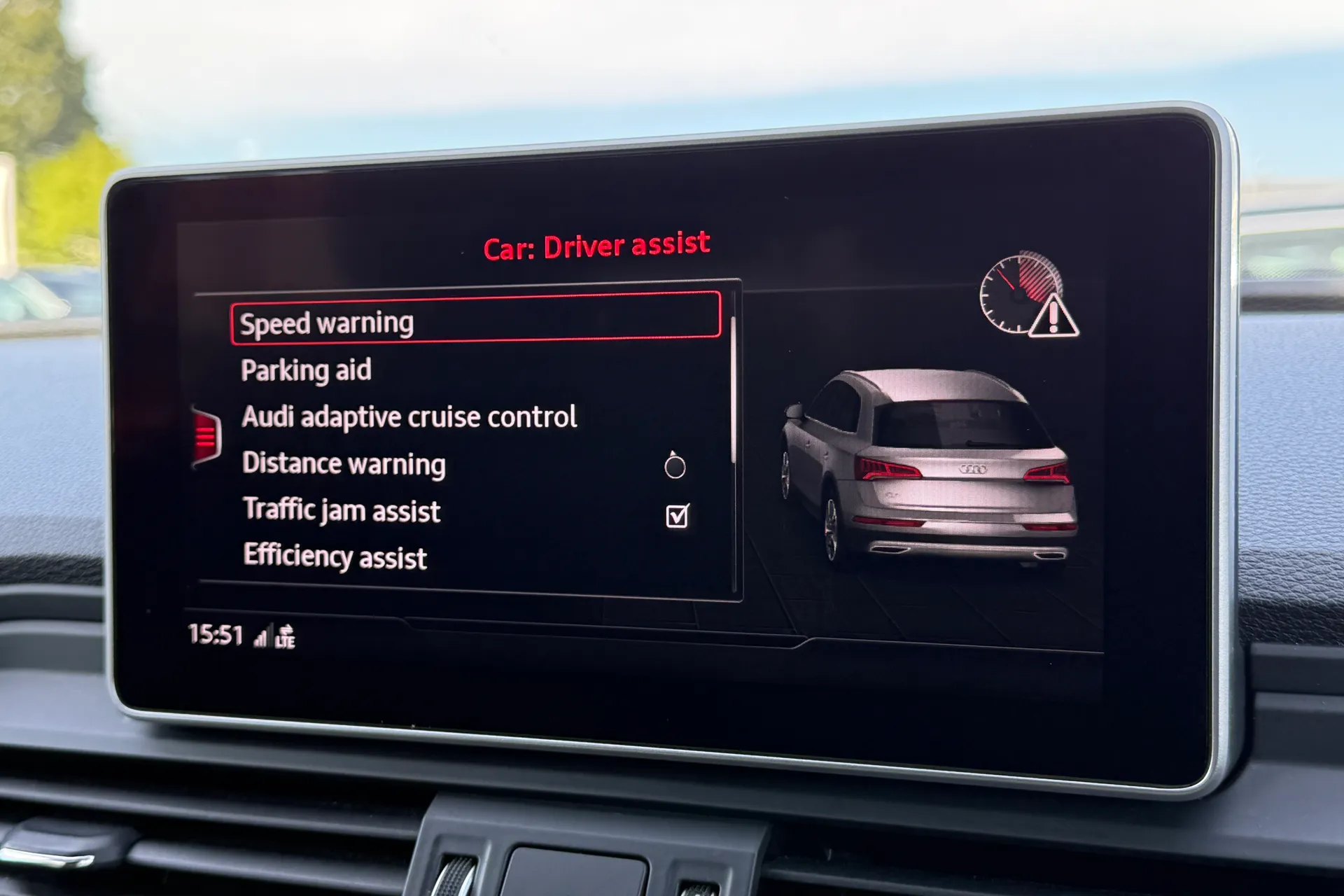 Audi Q5 thumbnail image number 9