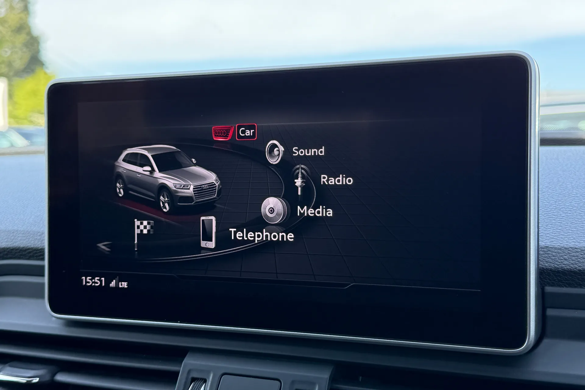 Audi Q5 thumbnail image number 12